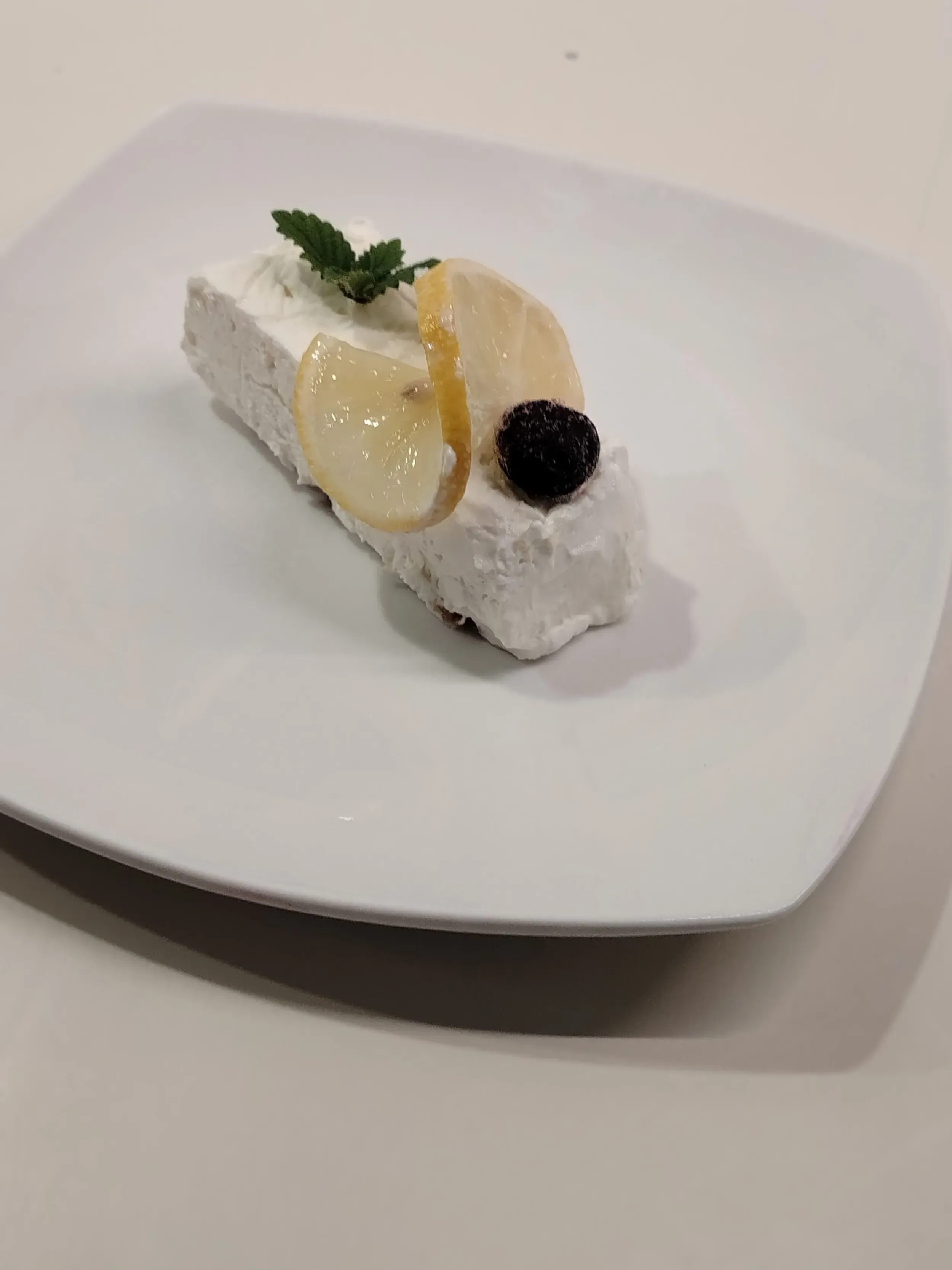 citromos sajttorta ízű semifreddo