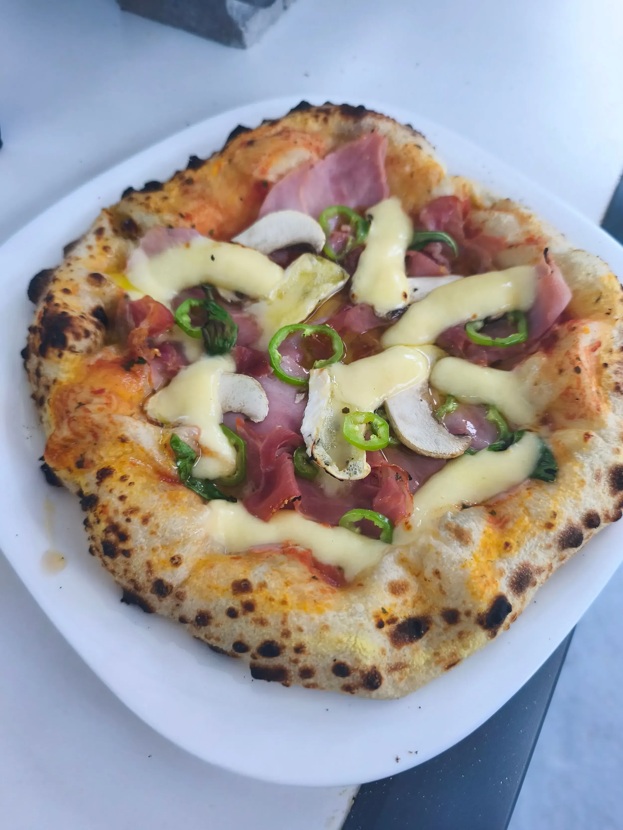 kovászos nápolyi jellegű házi pizza
