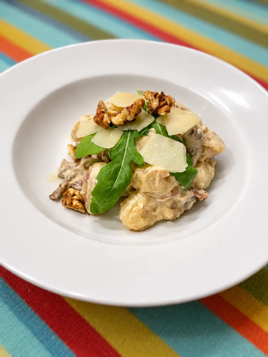 tejszínes-mustáros gnocchi gombával