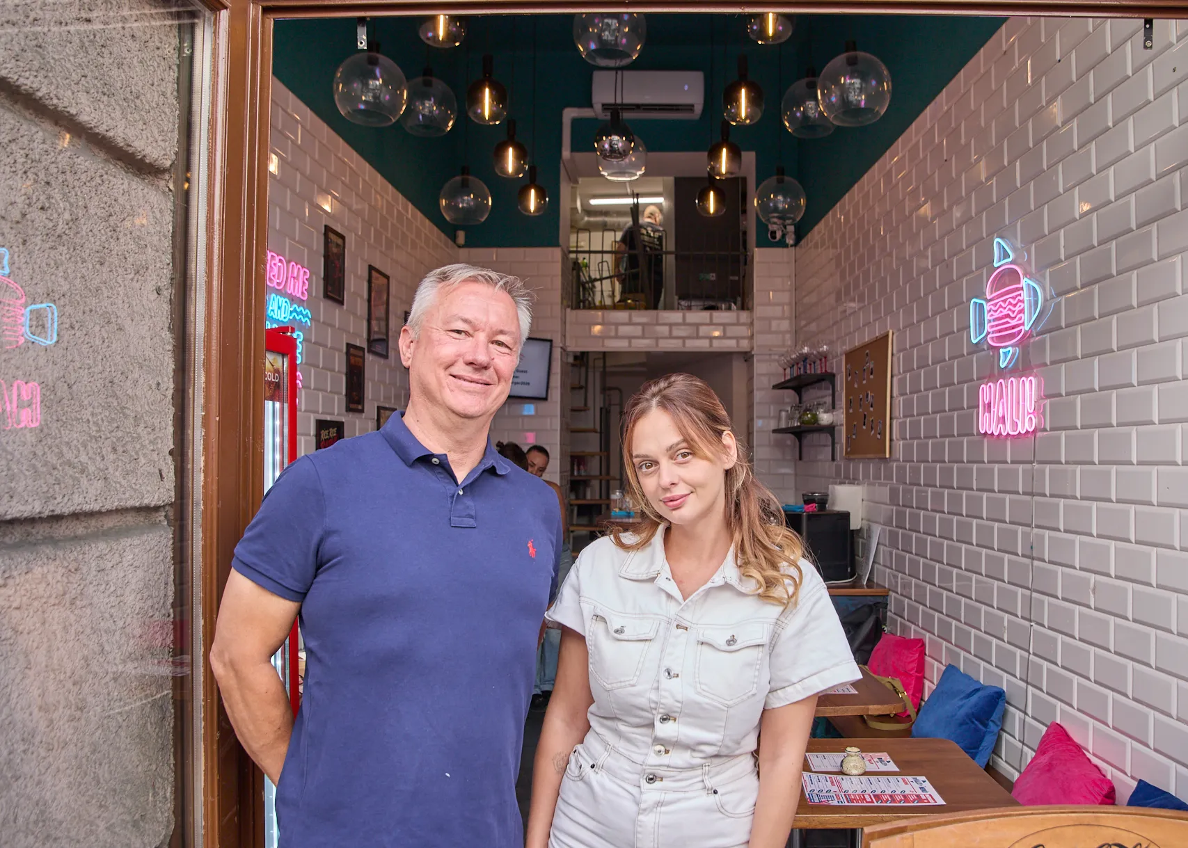 Hali_Burger_Bar