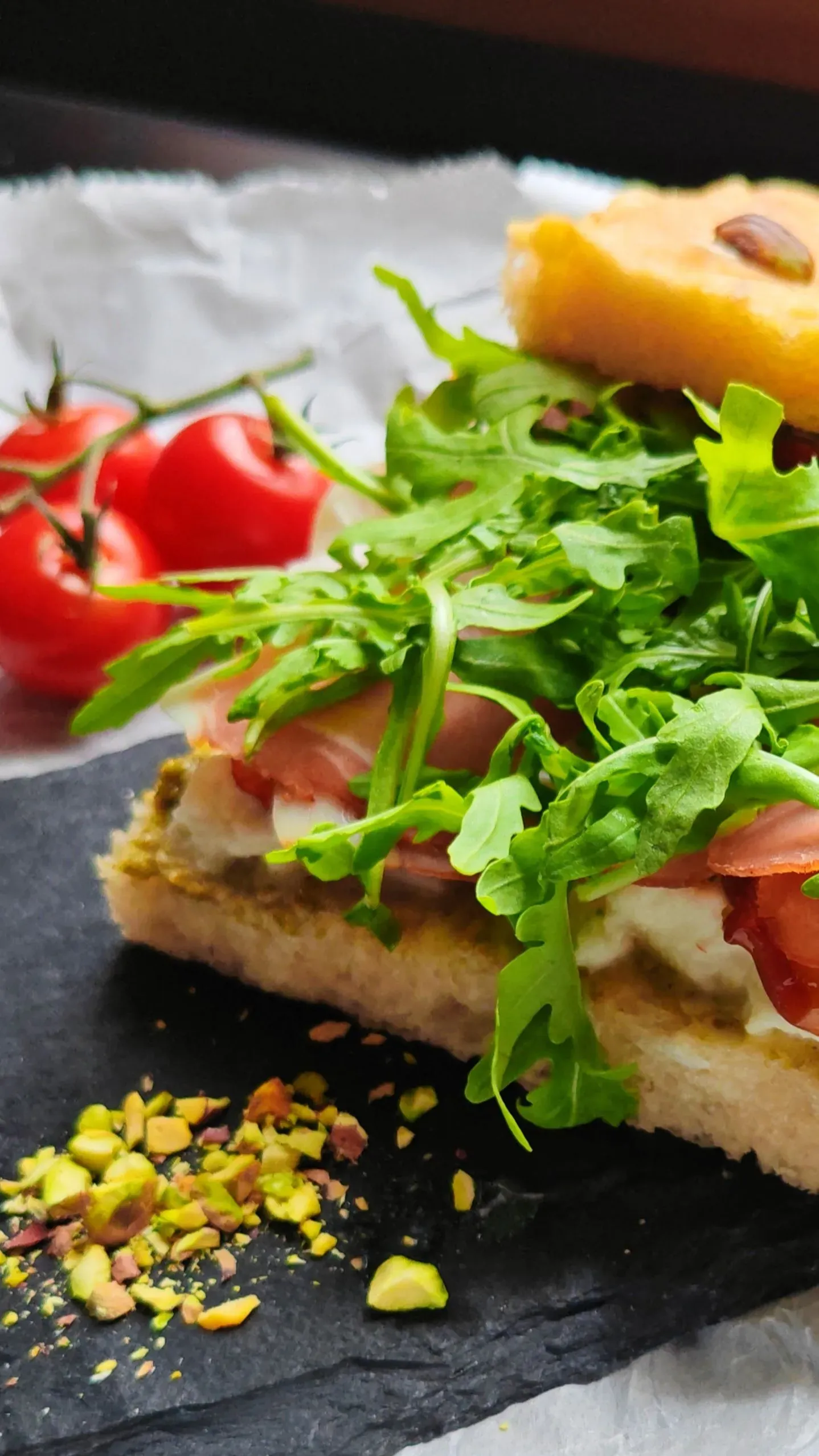 mediterrán szendvics házi focacciából