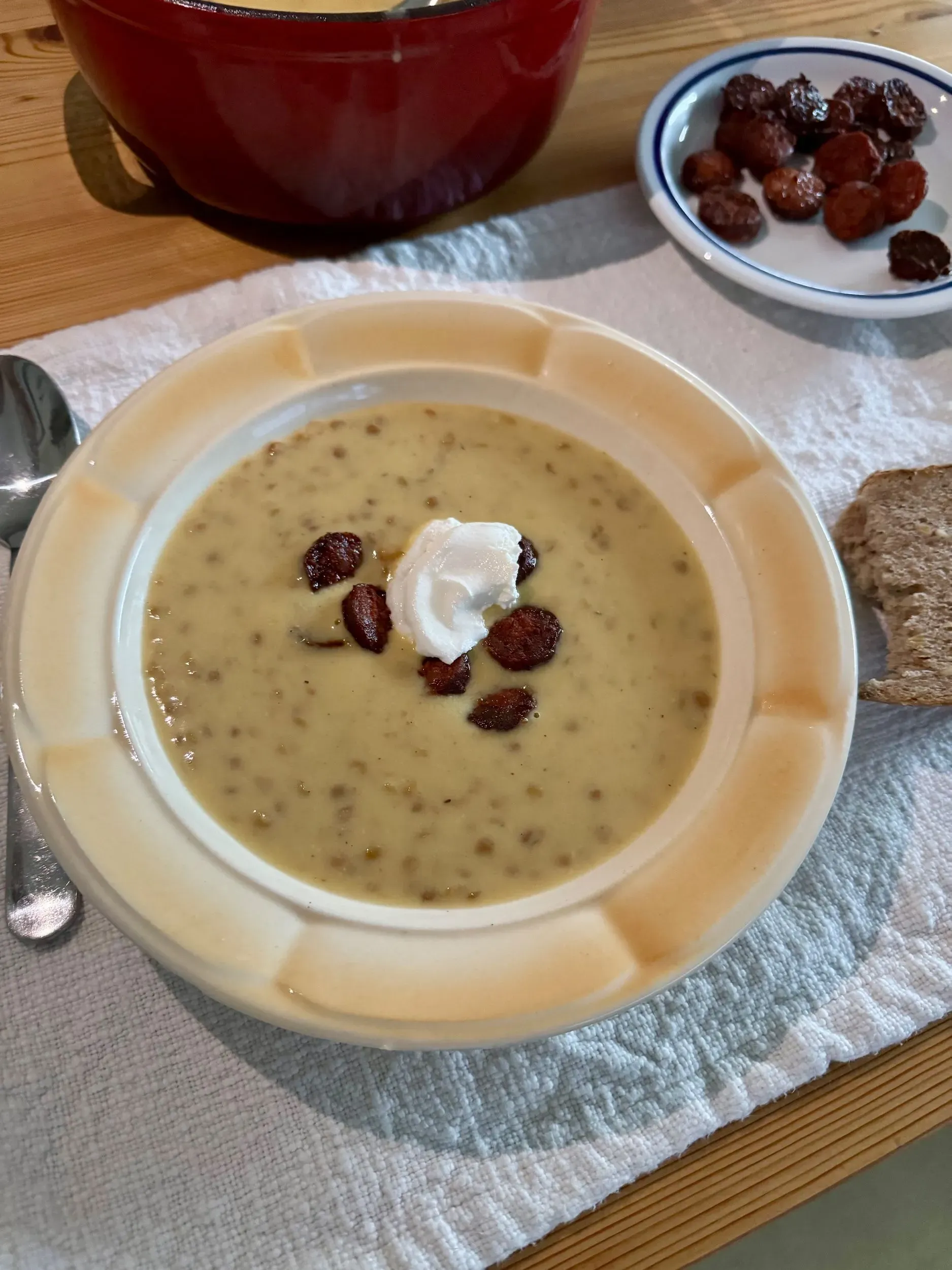 krumplis lencseleves pikáns kolbásszal