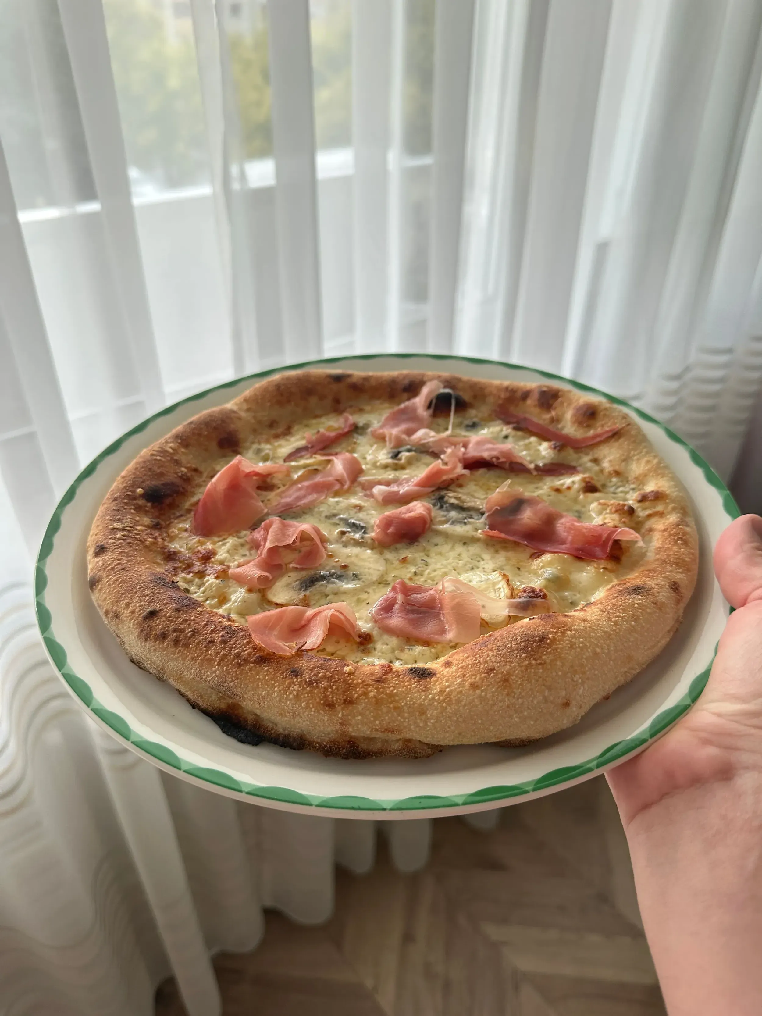 bajor búzasörös pizza