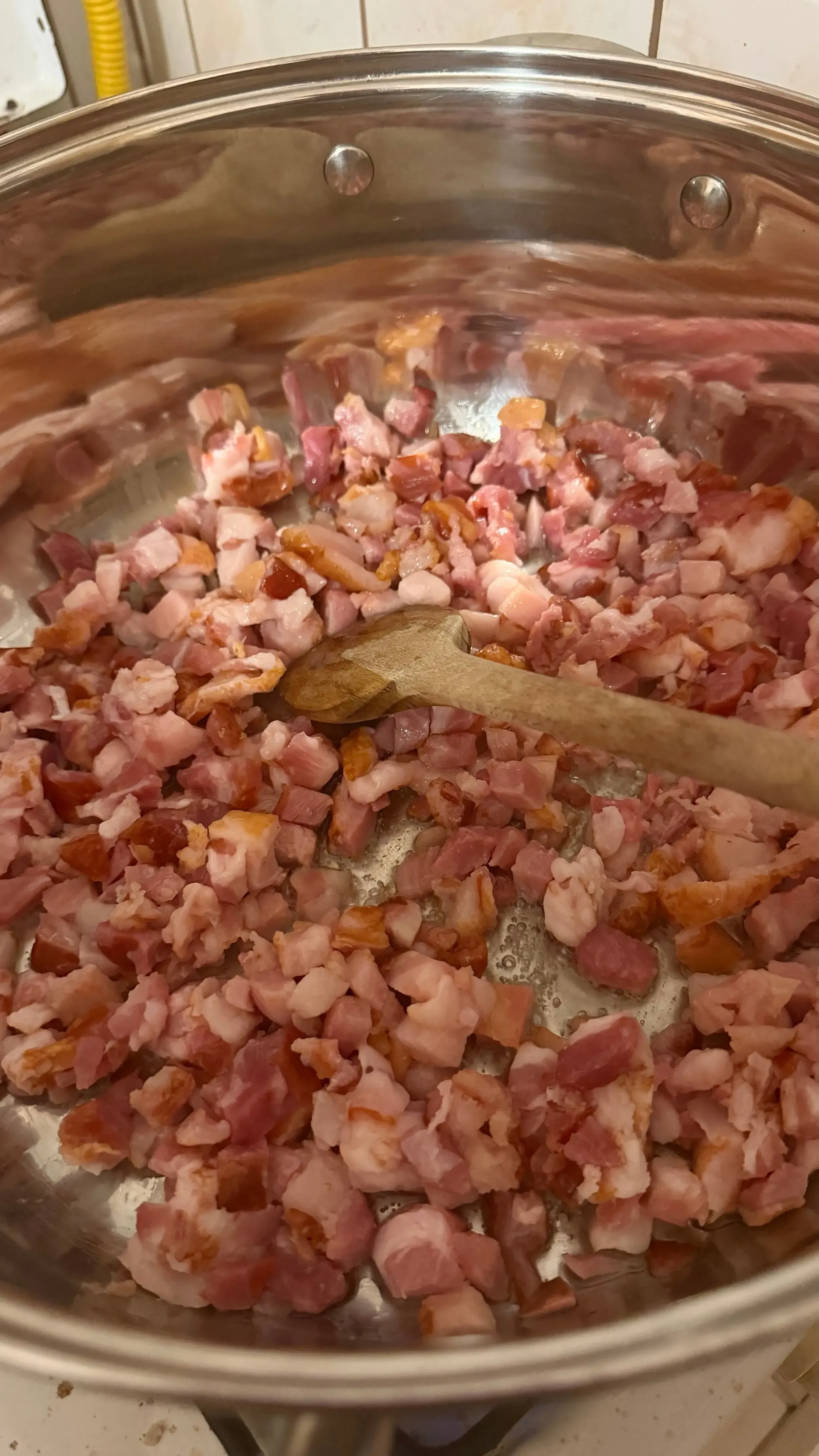 mustáros rizses hús