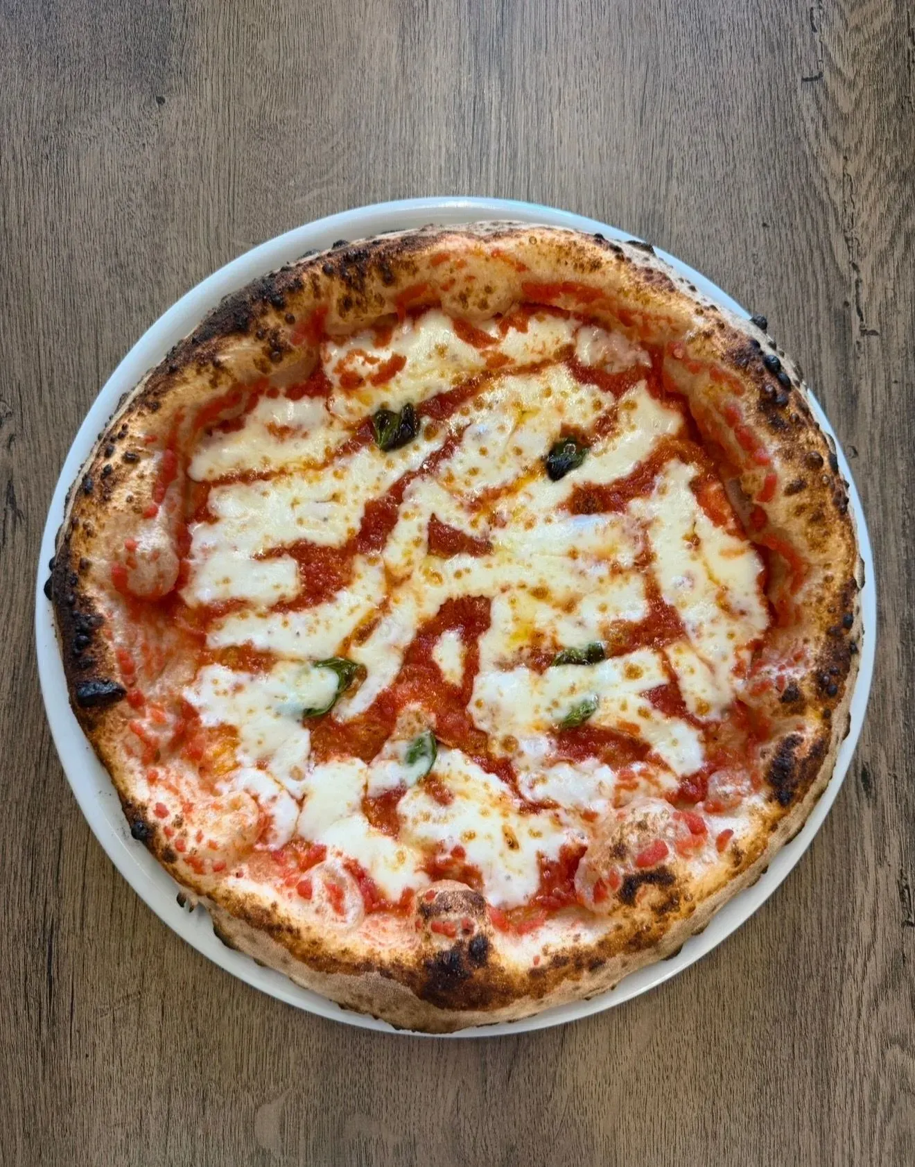 nápolyi stílusú pizza