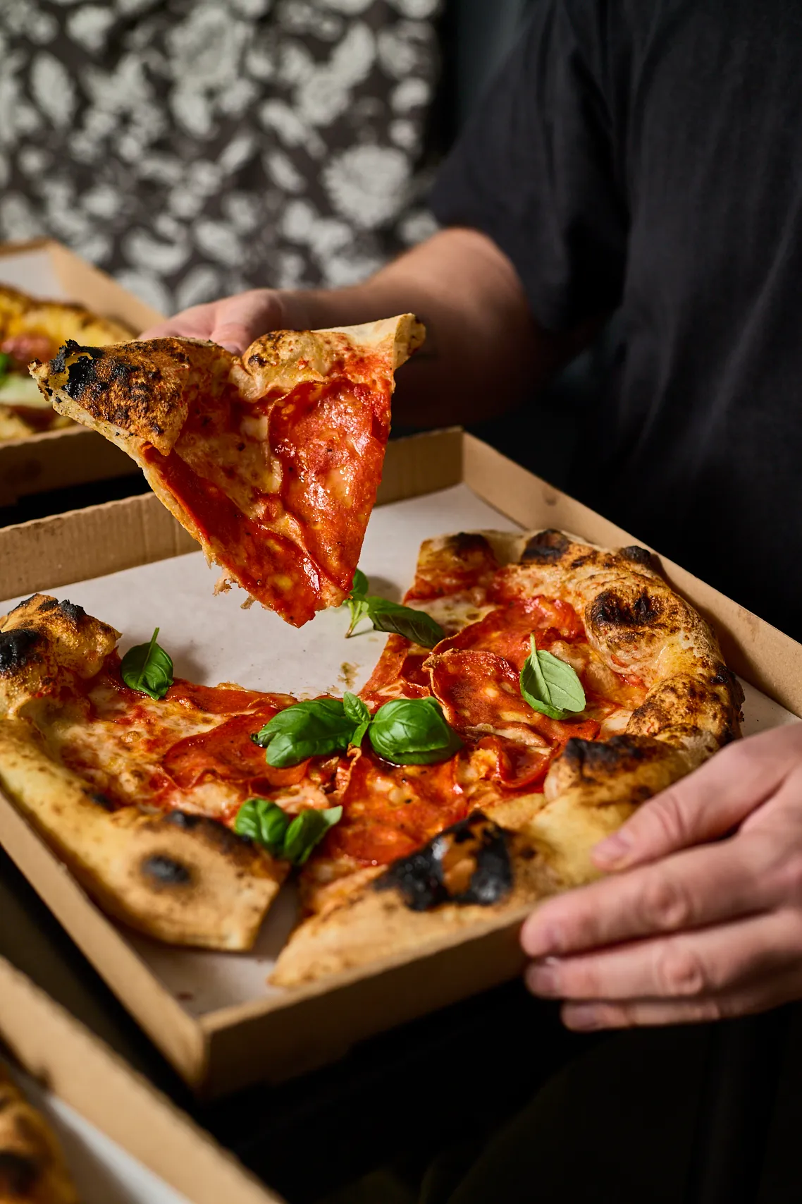 Pikáns szalámis pizza az Olasz Meló étlapjáról