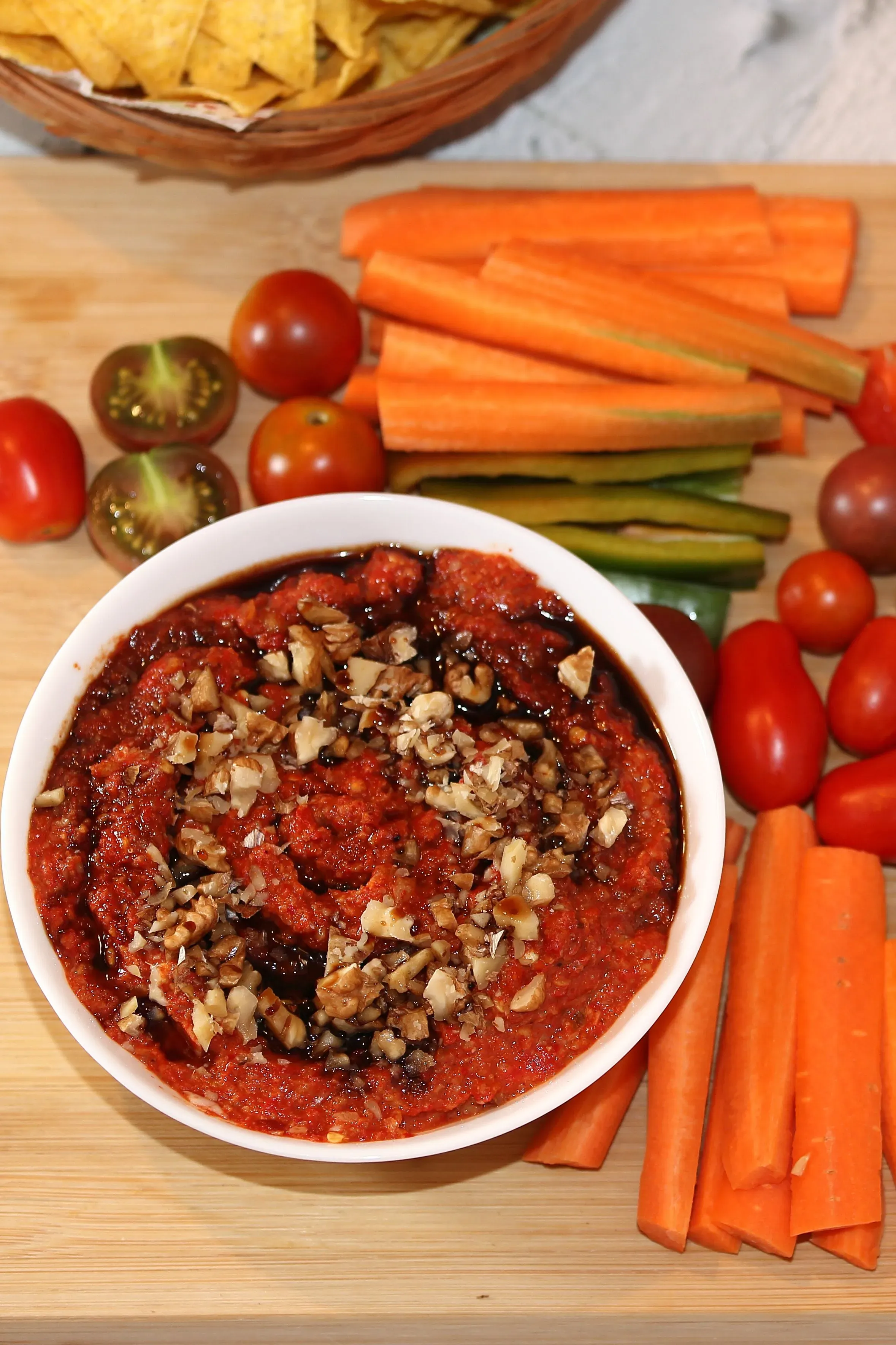 libanoni mártogatósok: muhammara és labneh