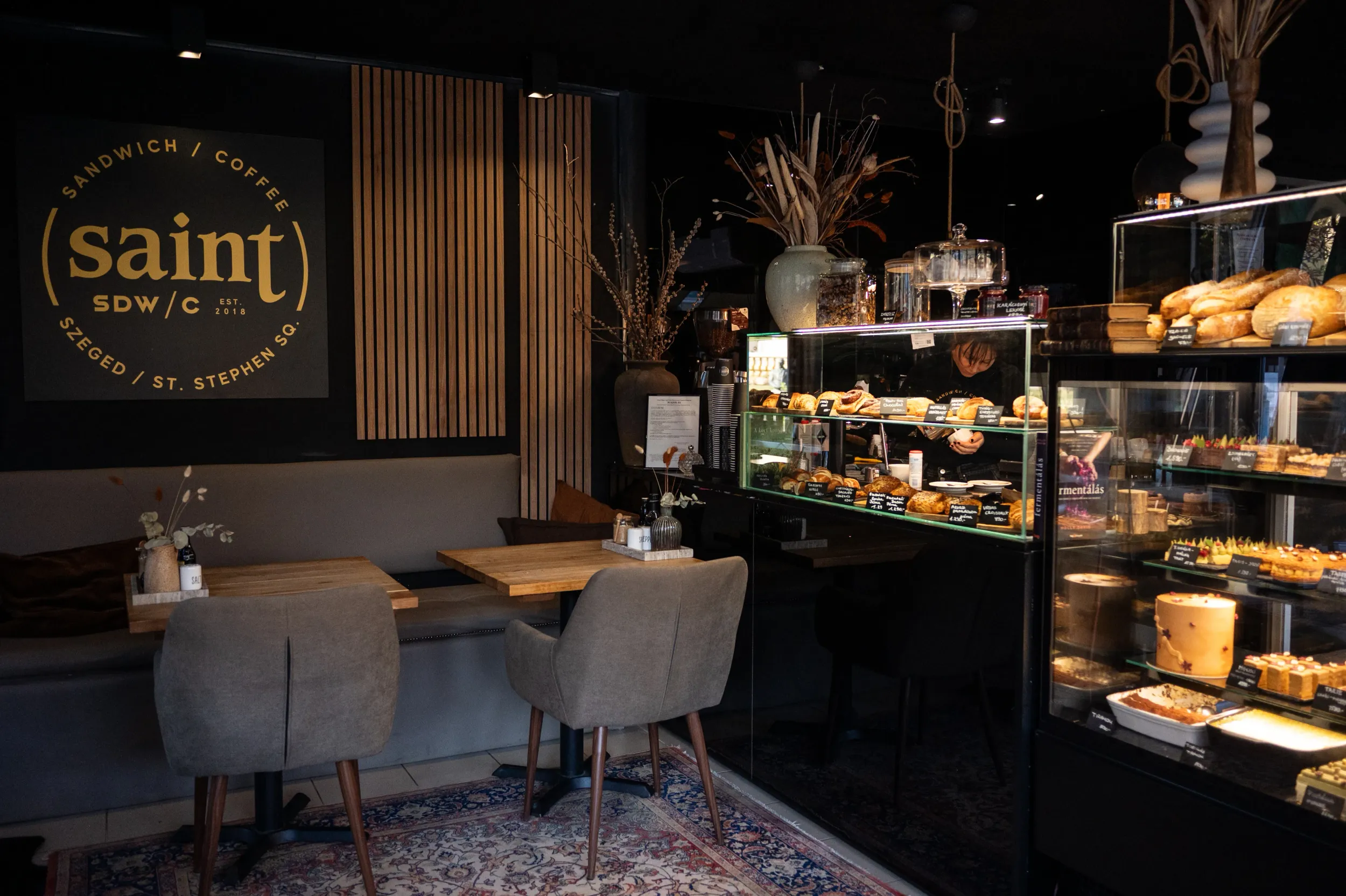 Szeged-Saint-Cafe-and-Bistro-6