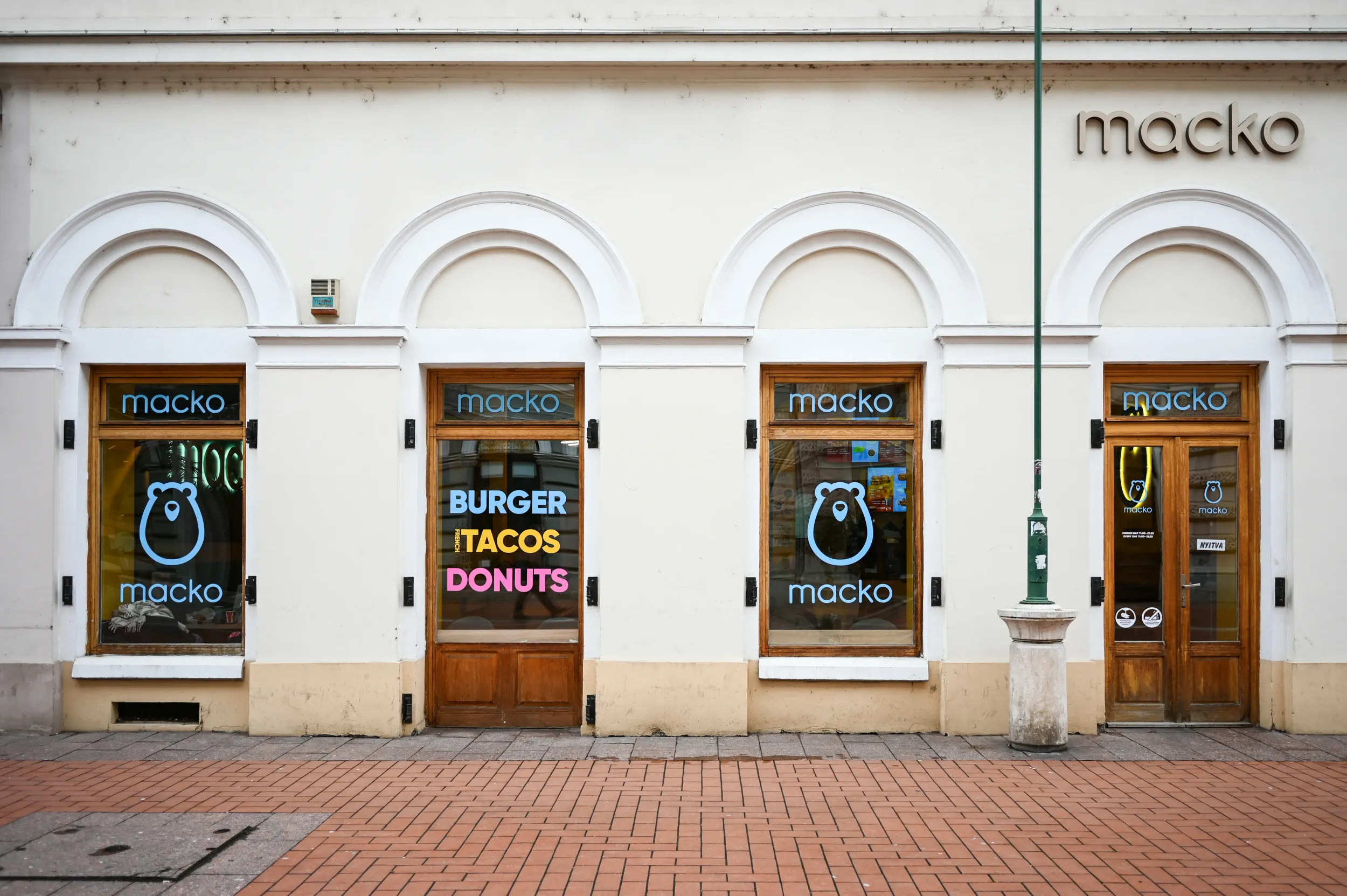 Szeged-macko-burger-frech-tacos-53