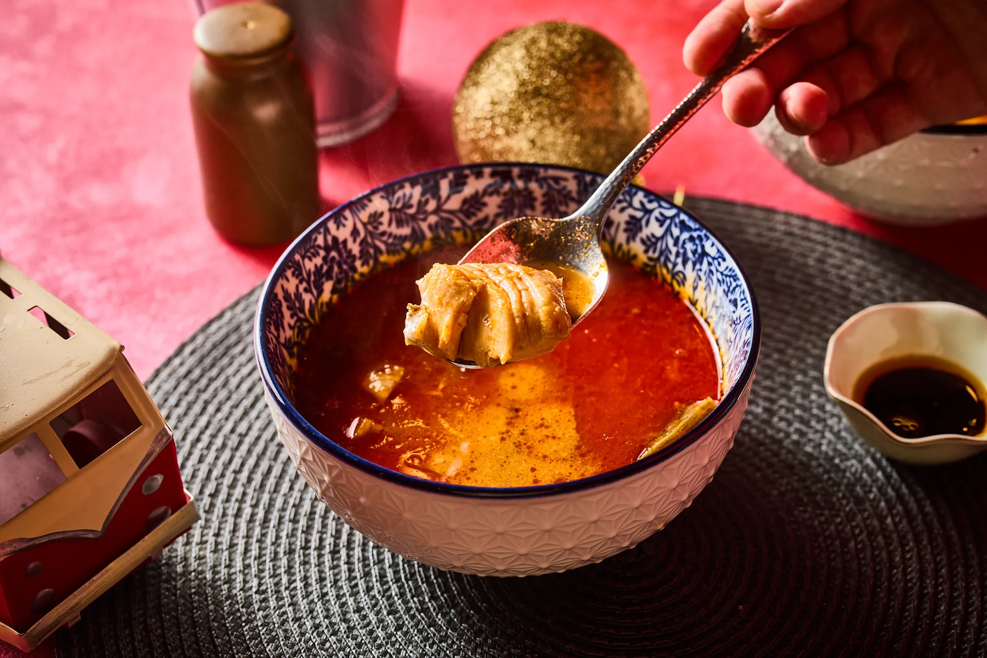 Ázsiai fűszeres halászlé