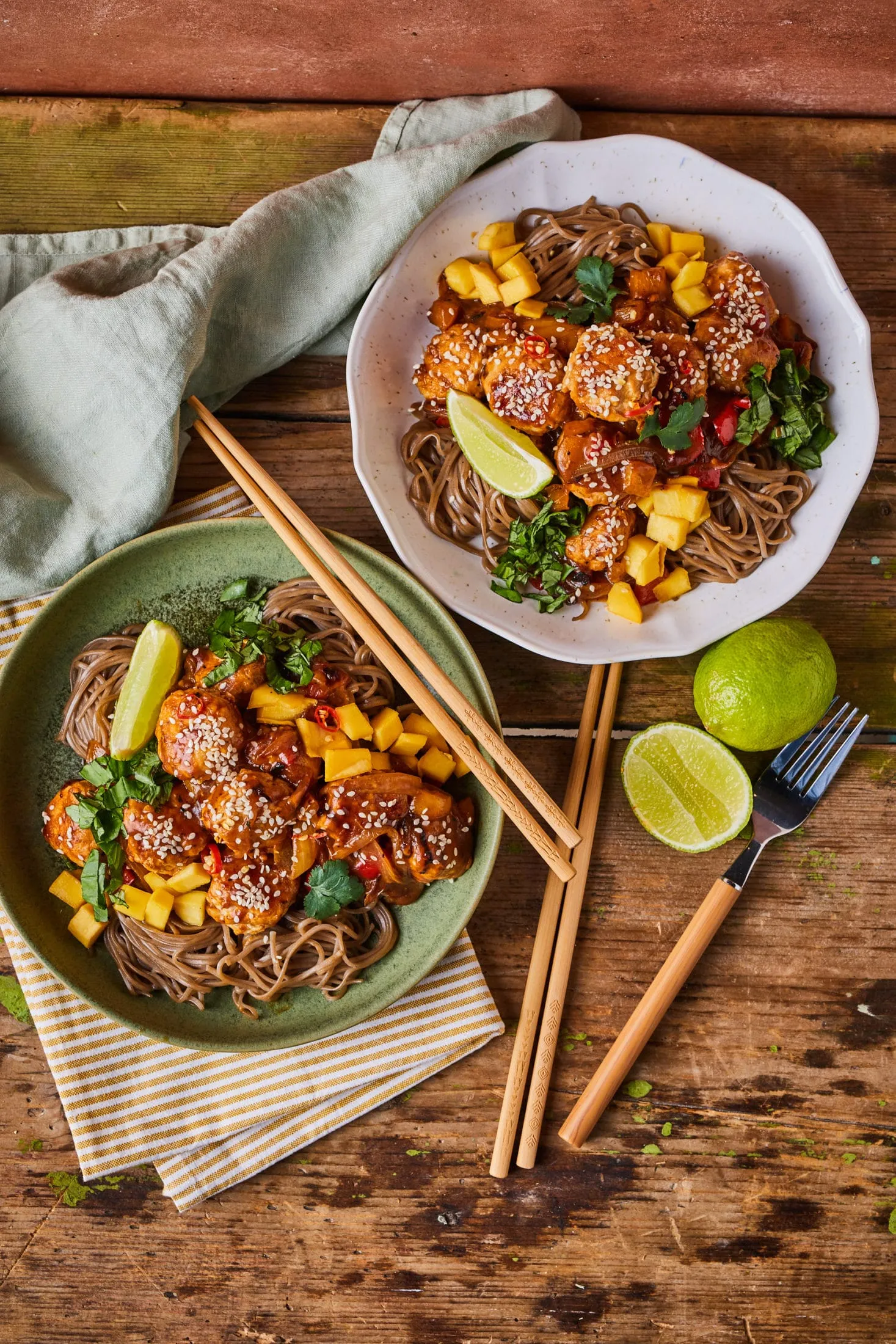 azsiai-husgolyok-soba-tesztaval