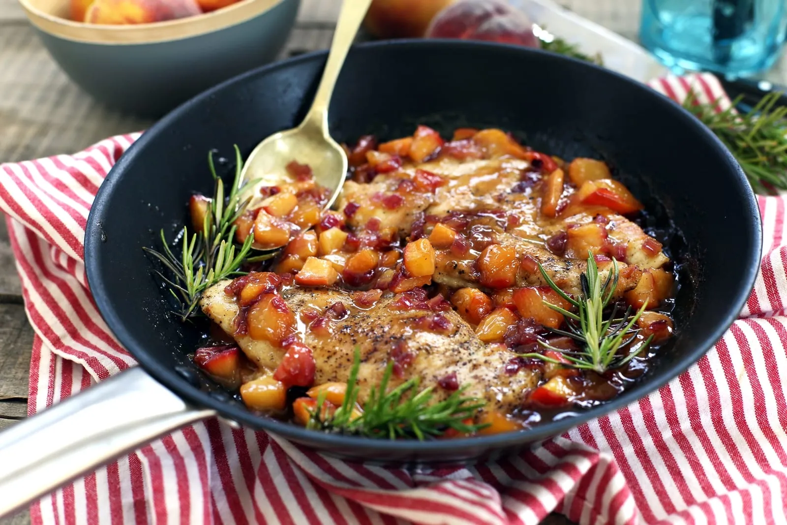 Isteni barackos csirkemell