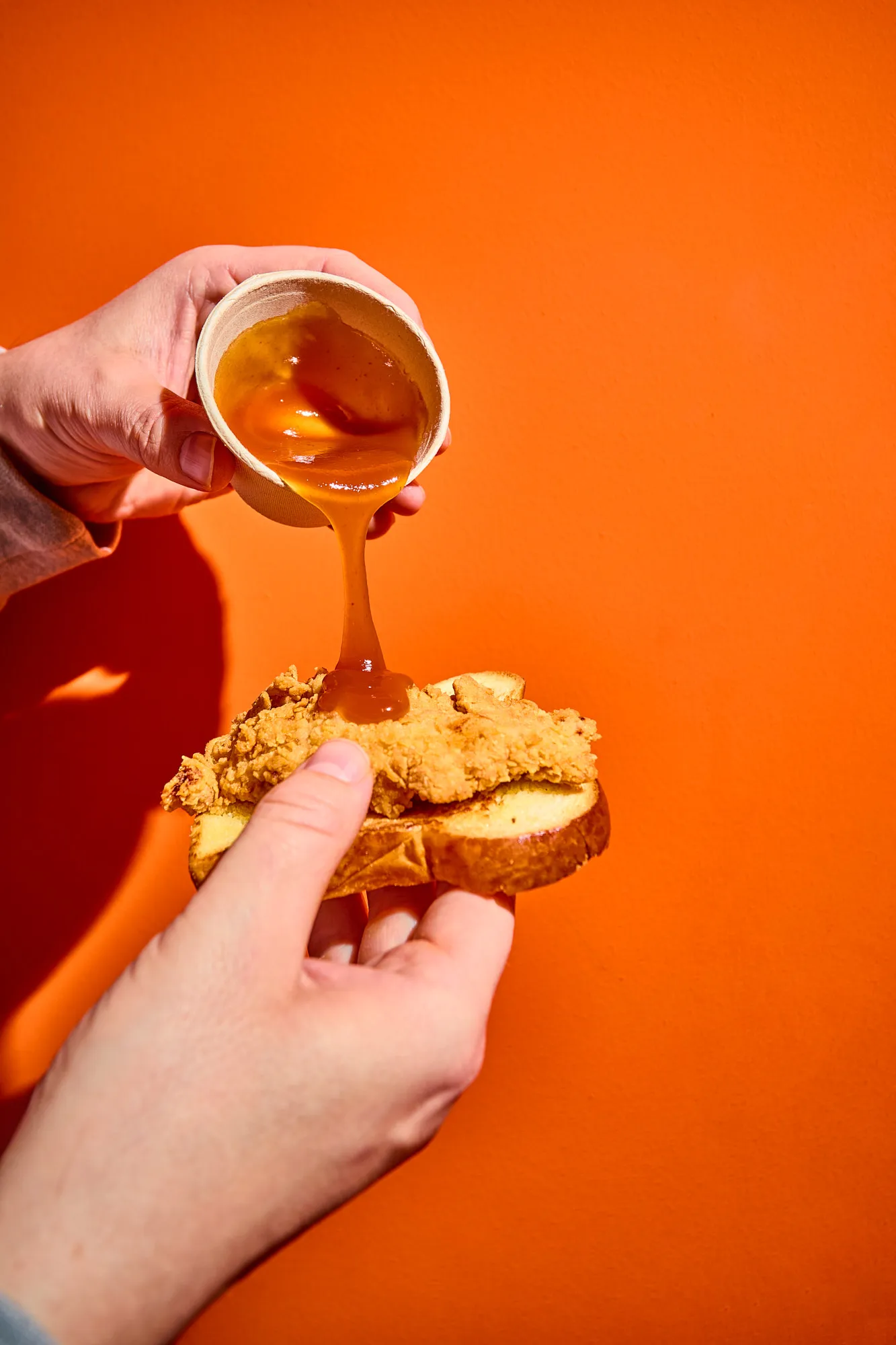 Sticky szósz és csirke a Blaha Chicken Tenders kínálatából