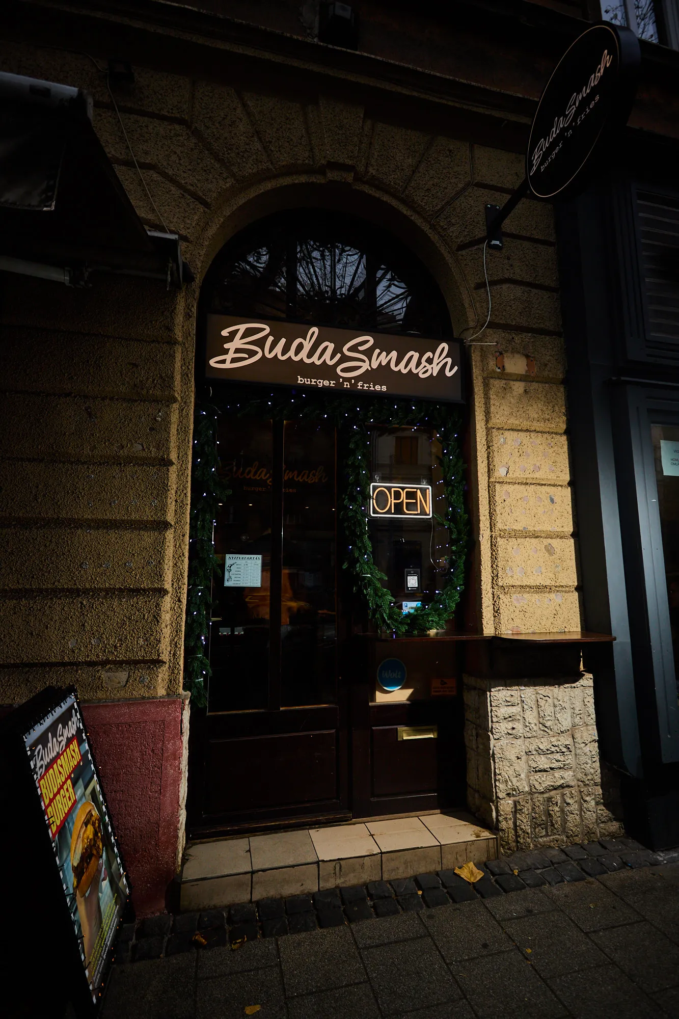 A BudaSmash bejárata