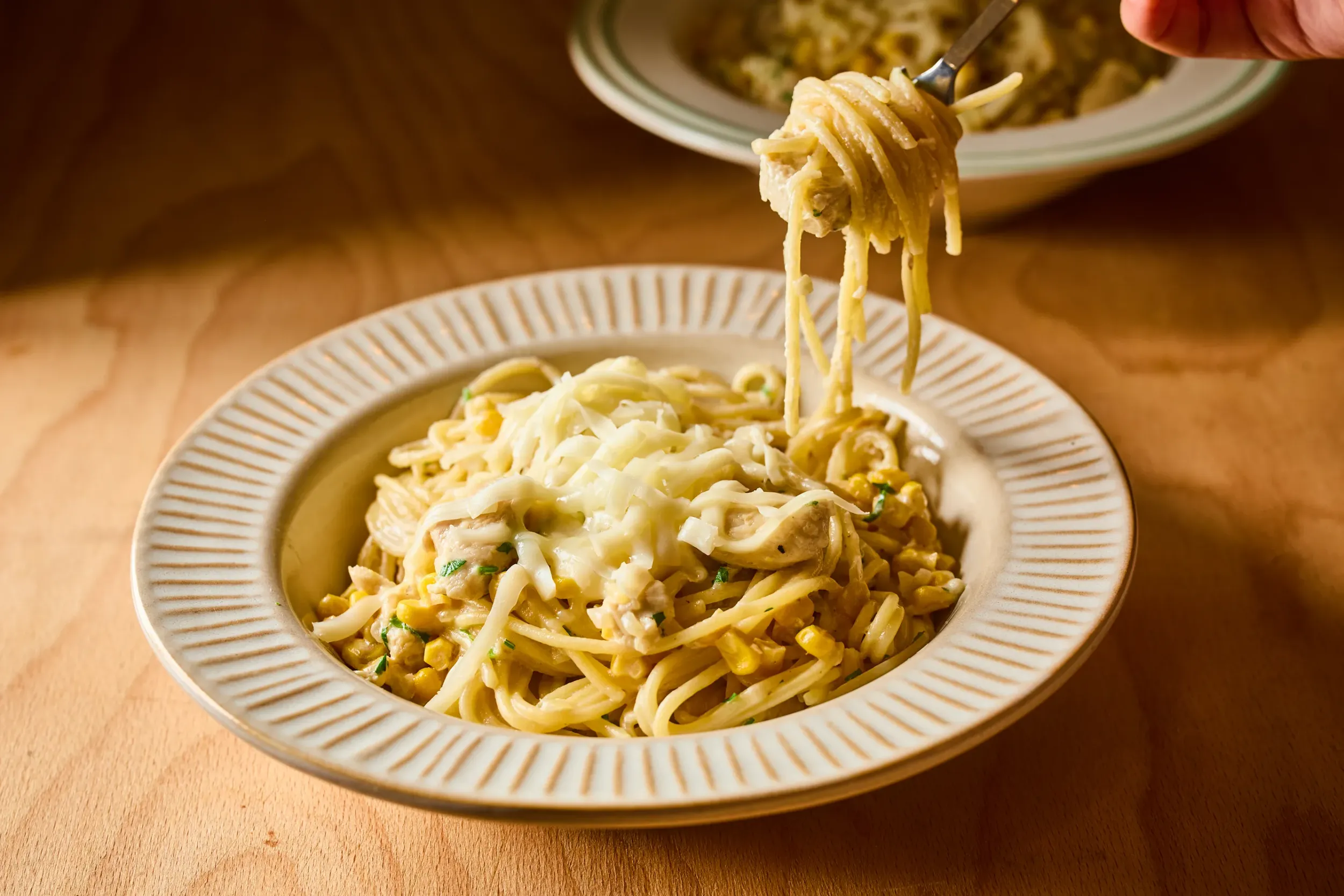 Csibe spagetti tányéron