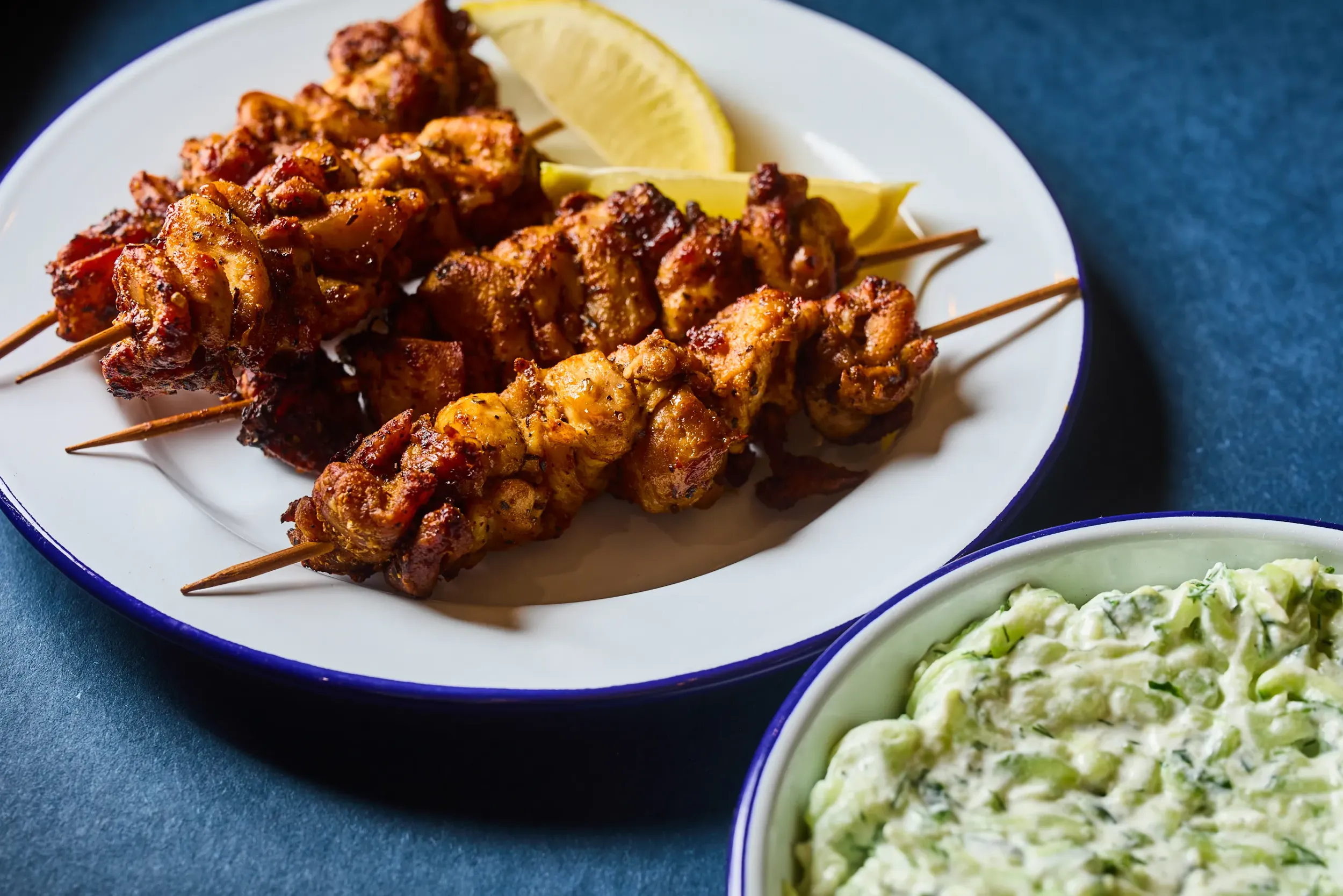 Csirke kebab air fryerben tzatzikivel