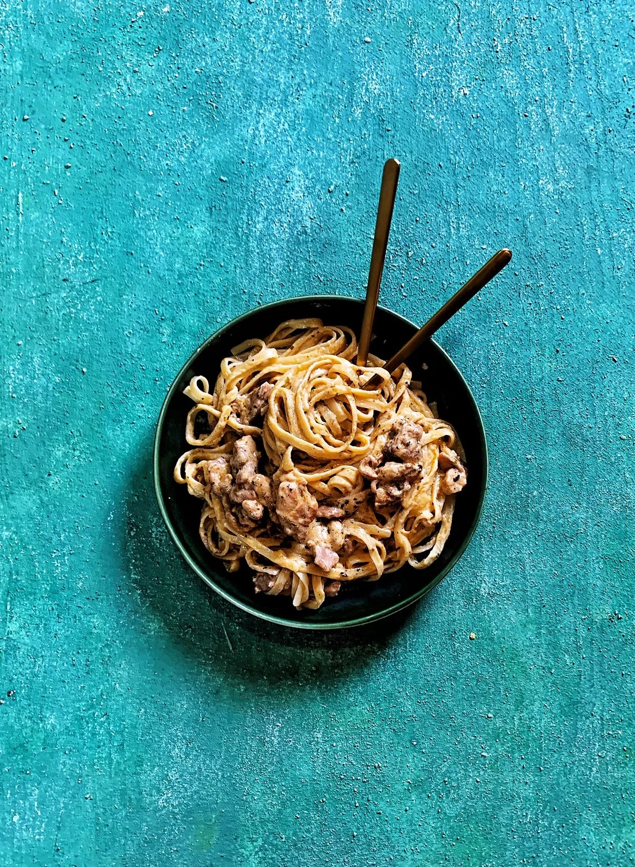 Fűszeres csirkés tészta