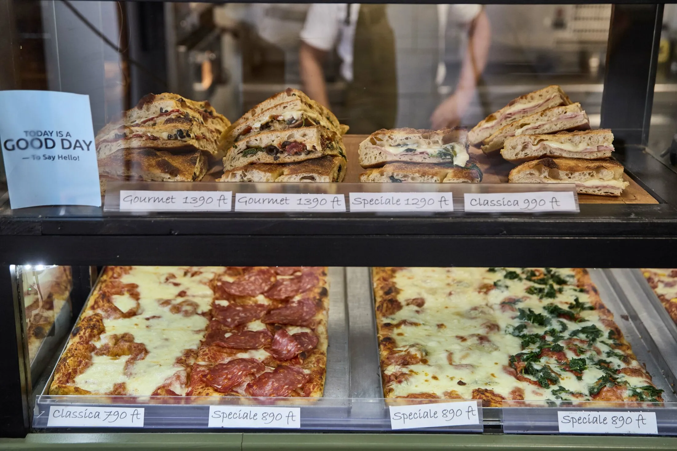 Dal Michele pizzeria 2