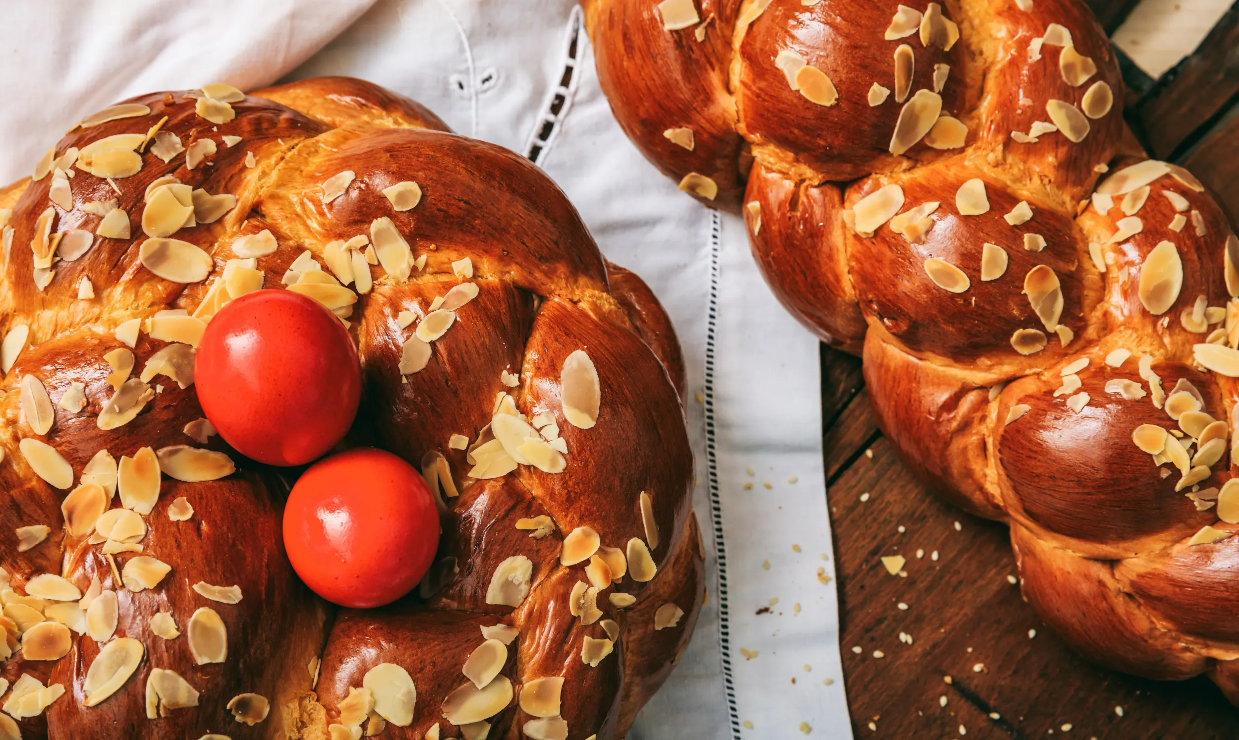 easter-bread-eggs-table-top-view