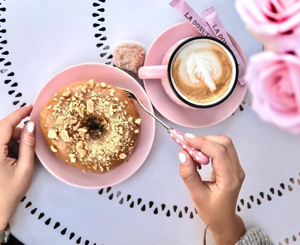 Frissen sütött fánkok, helyben készült mázak: megnyílt a La Donuteria