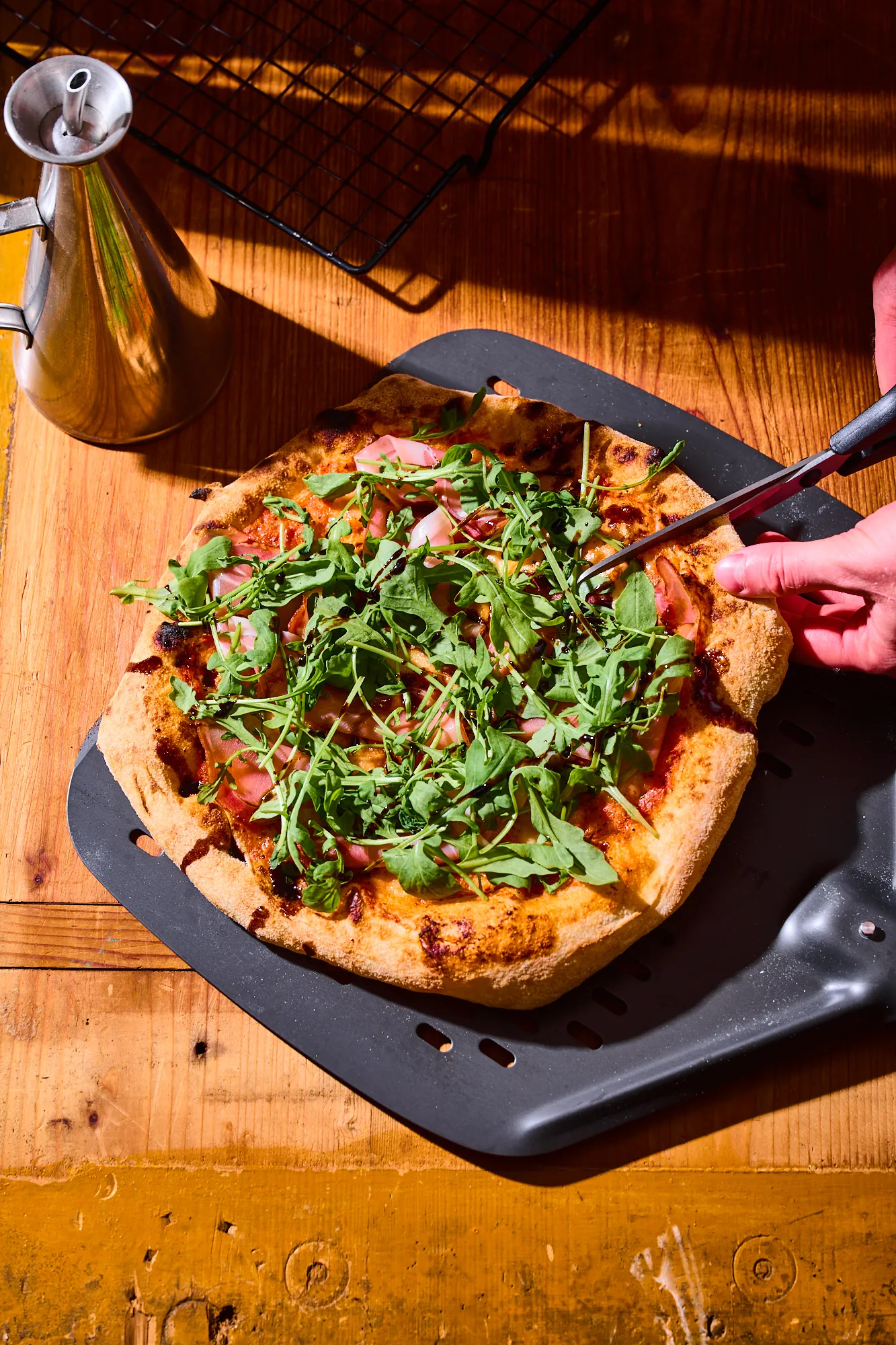 fekete-erdei-sonkas-pizza-1