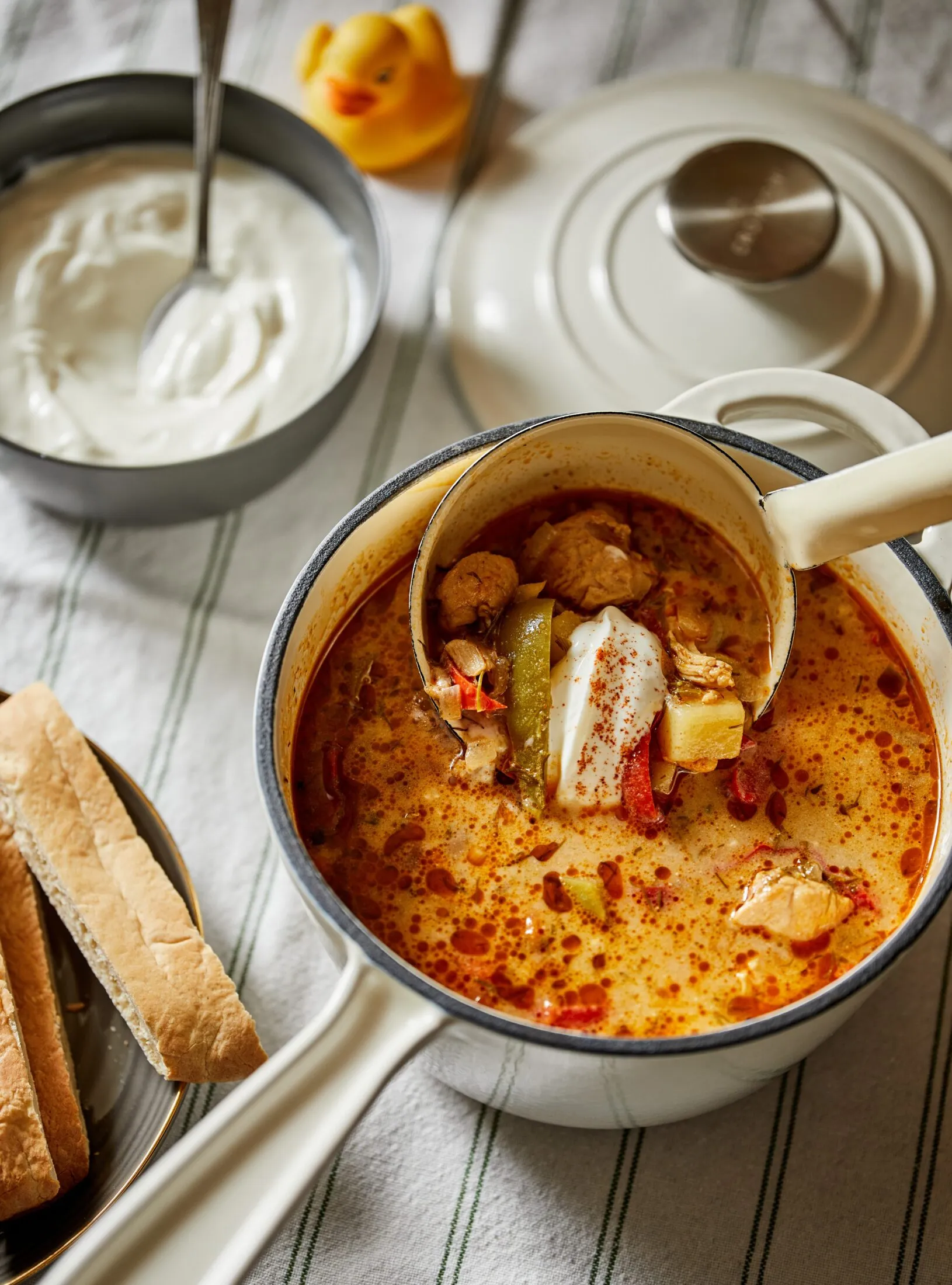 Gyrosleves csirkemellből