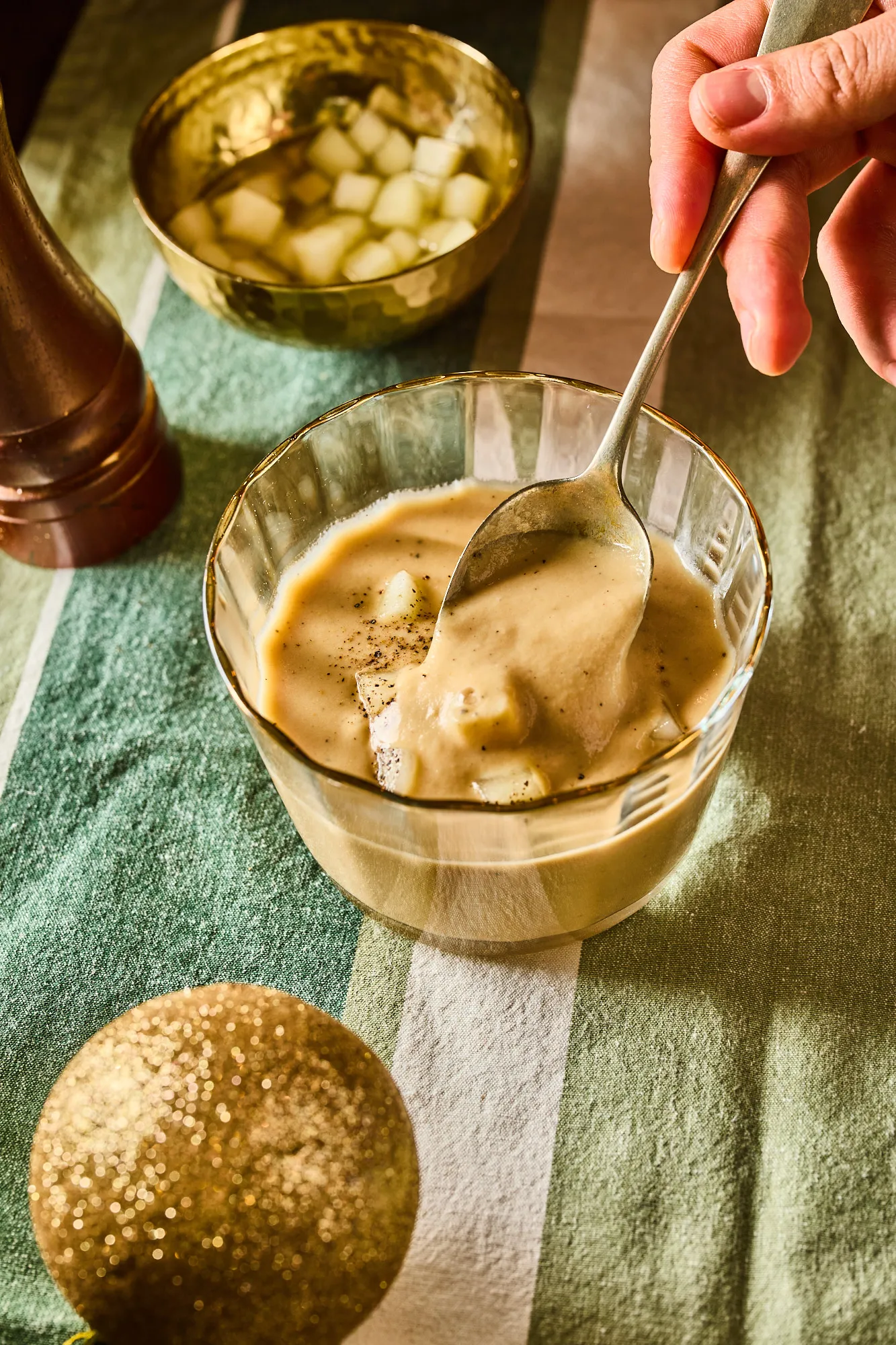 hagymas-almakremleves-1