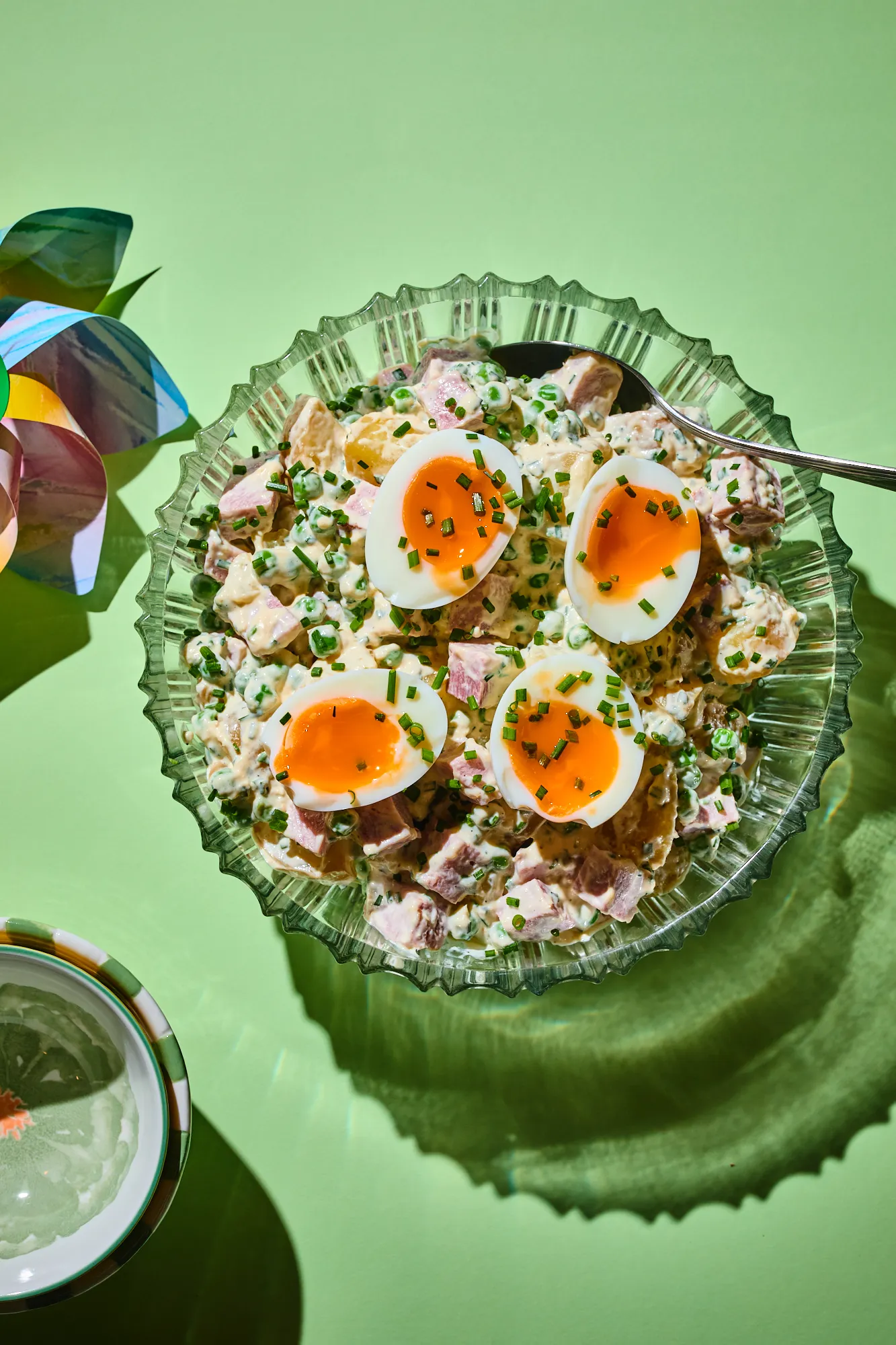 Húsvéti tormás sonkasaláta tökéletes főtt tojással