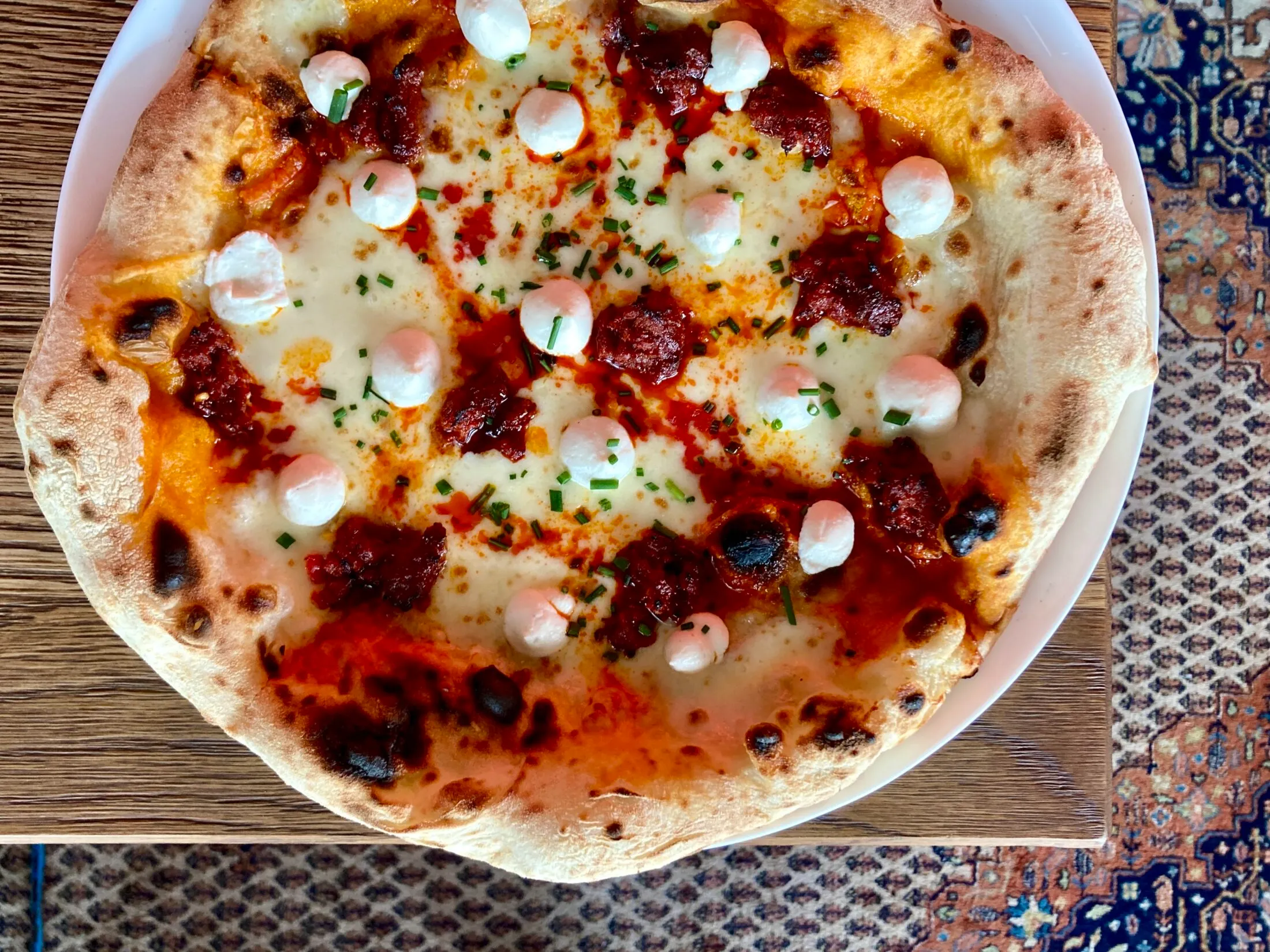 Pizza a Zsiráf Buda kínálatából