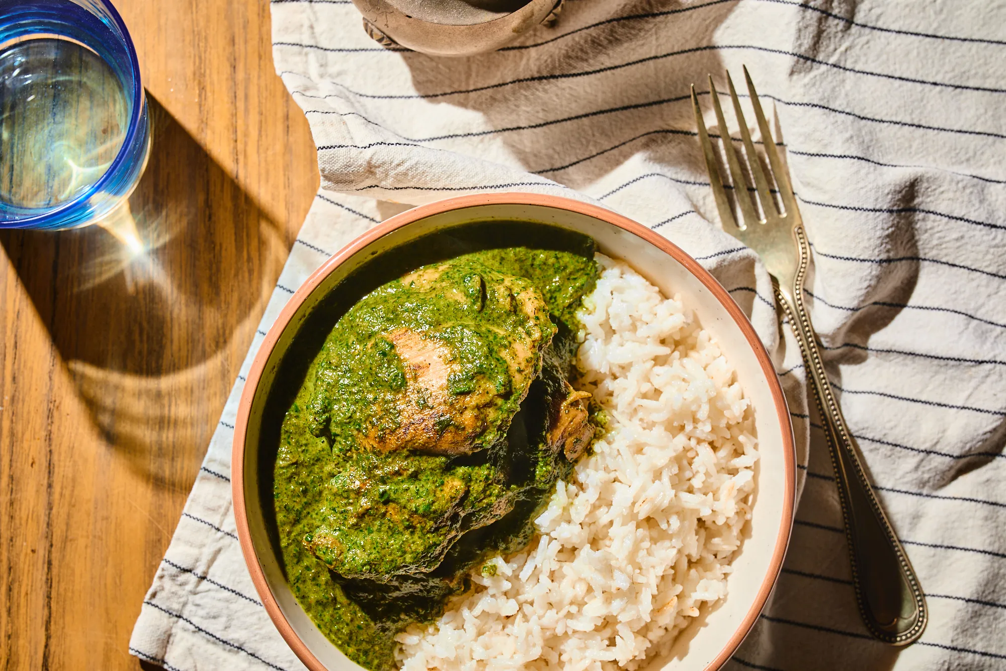 Indiai spenótos csirke rizzsel