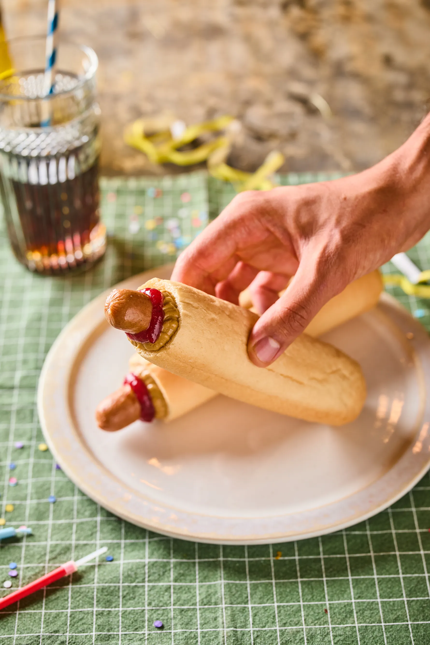 kaves-PBJ-szuletesnapi-hotdog-3