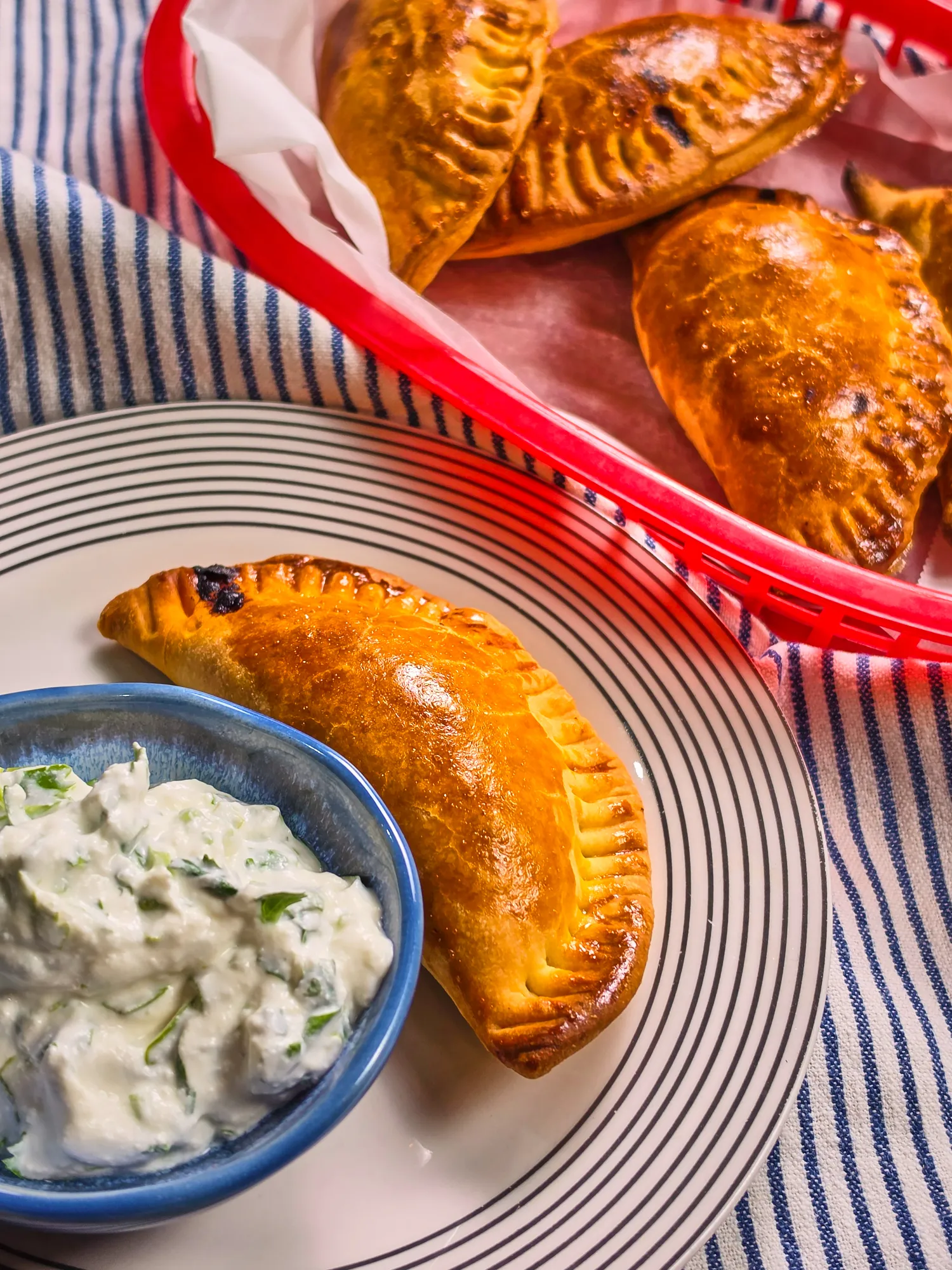kelkaposztas-marhas-empanada-5