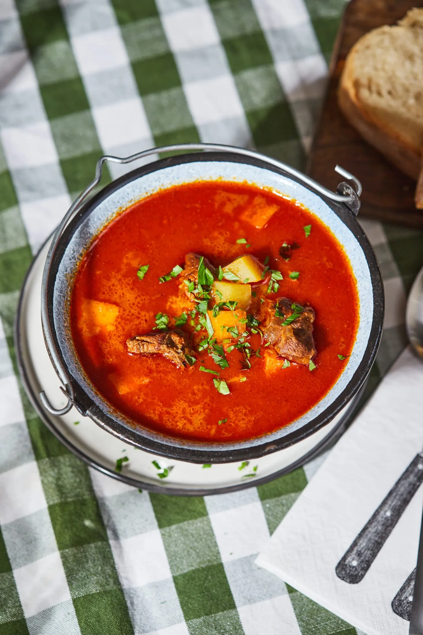 klasszikus gulyásleves recept, gulyás recept, gulyás leves, gulyasleves