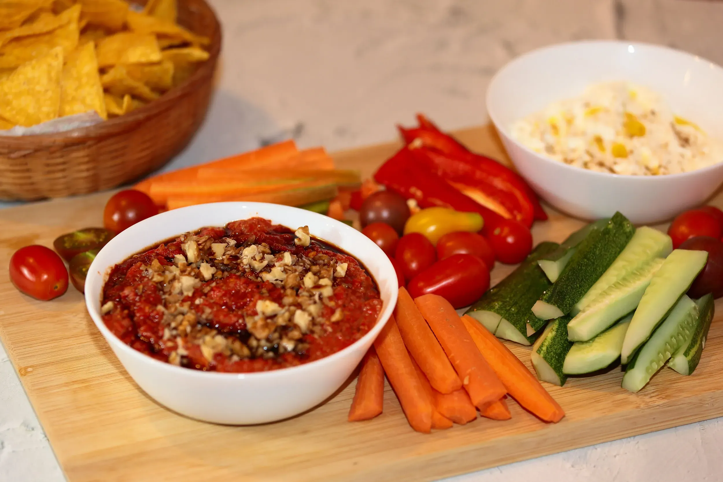 libanoni mártogatósok: muhammara és labneh