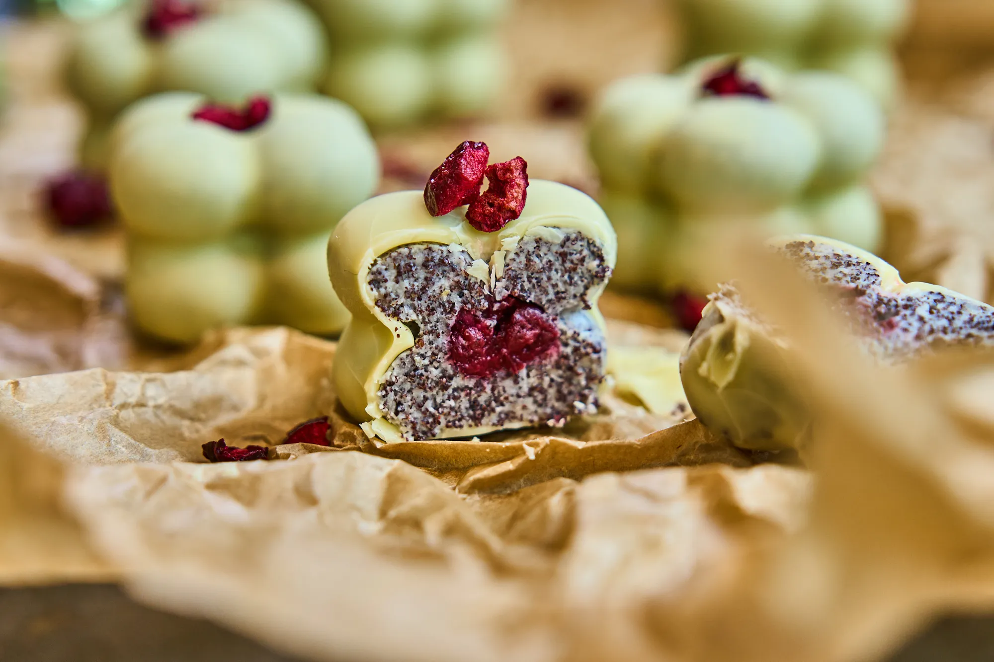 meggyes-makos-monodesszert