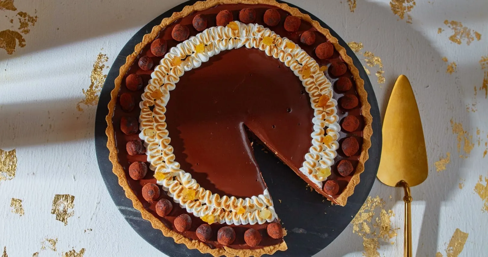 mezeskalacsos-csokis-narancszseles-pite