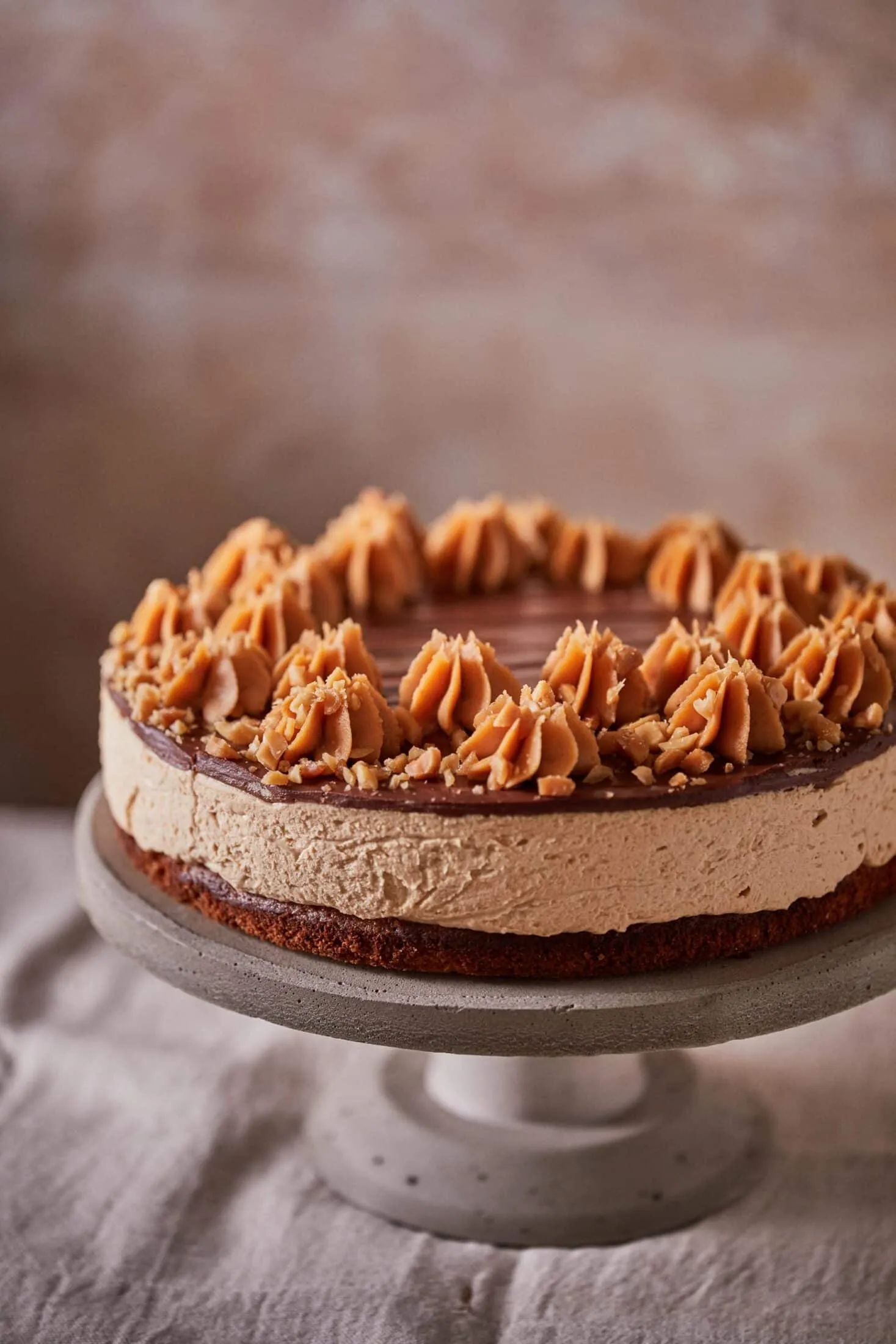 mogyorovajas-joghurtmousse-torta-joghurtos-suti