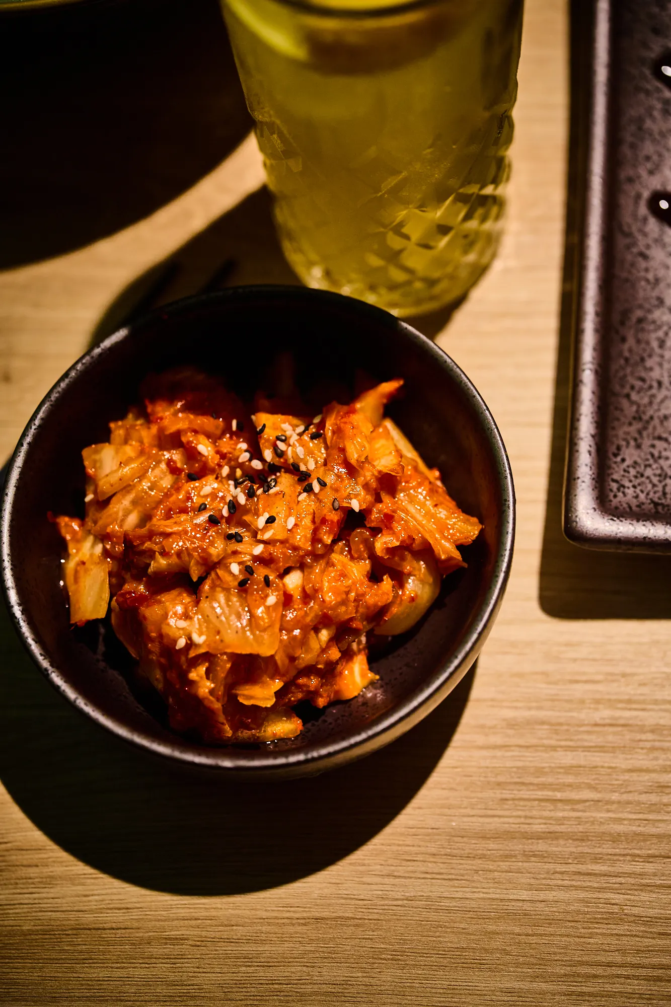 Kimchi szezámmaggal a Mori Ramen étlapjáról