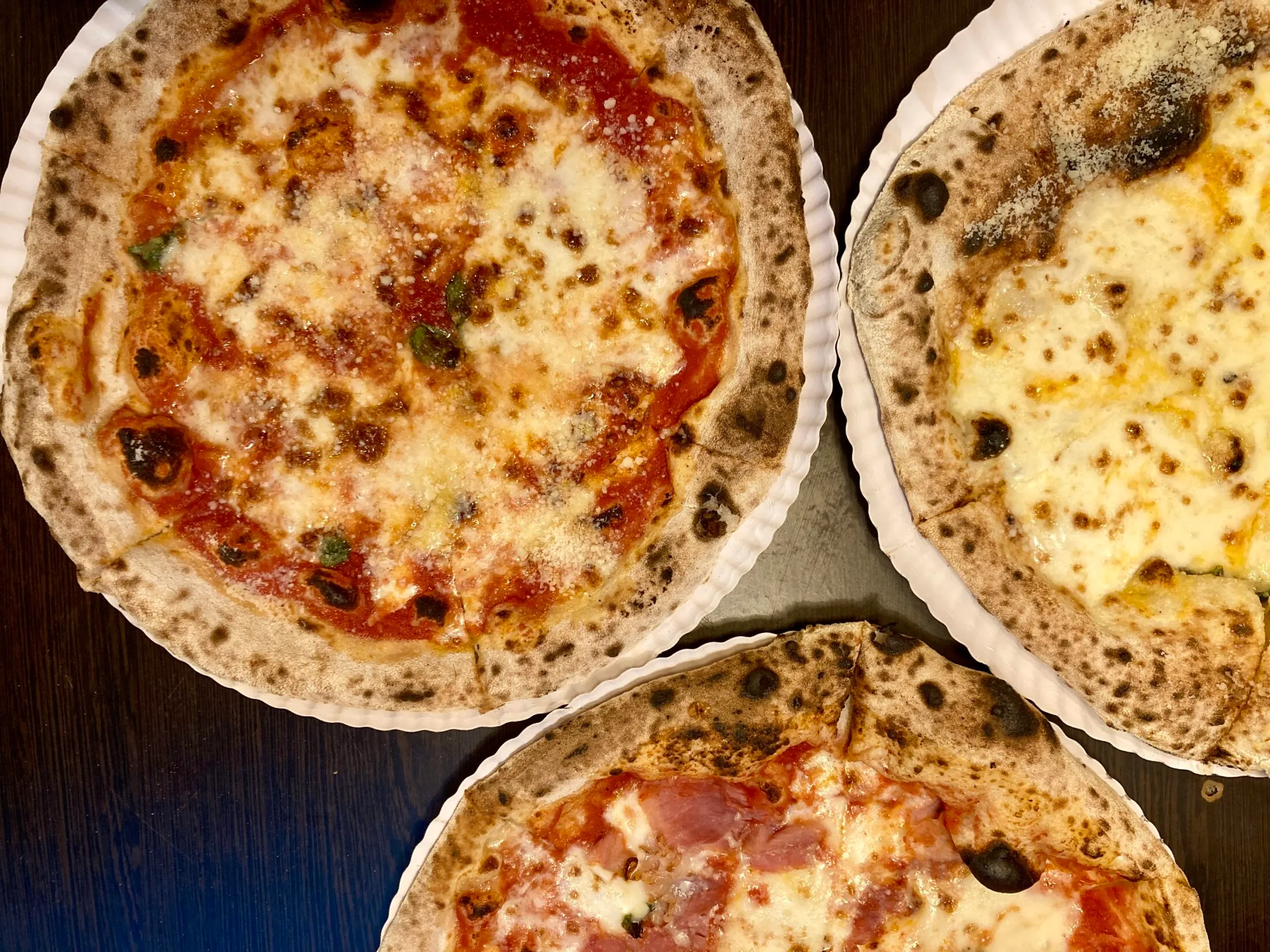 napolyi-pizzeriak-ejszakaja-2024