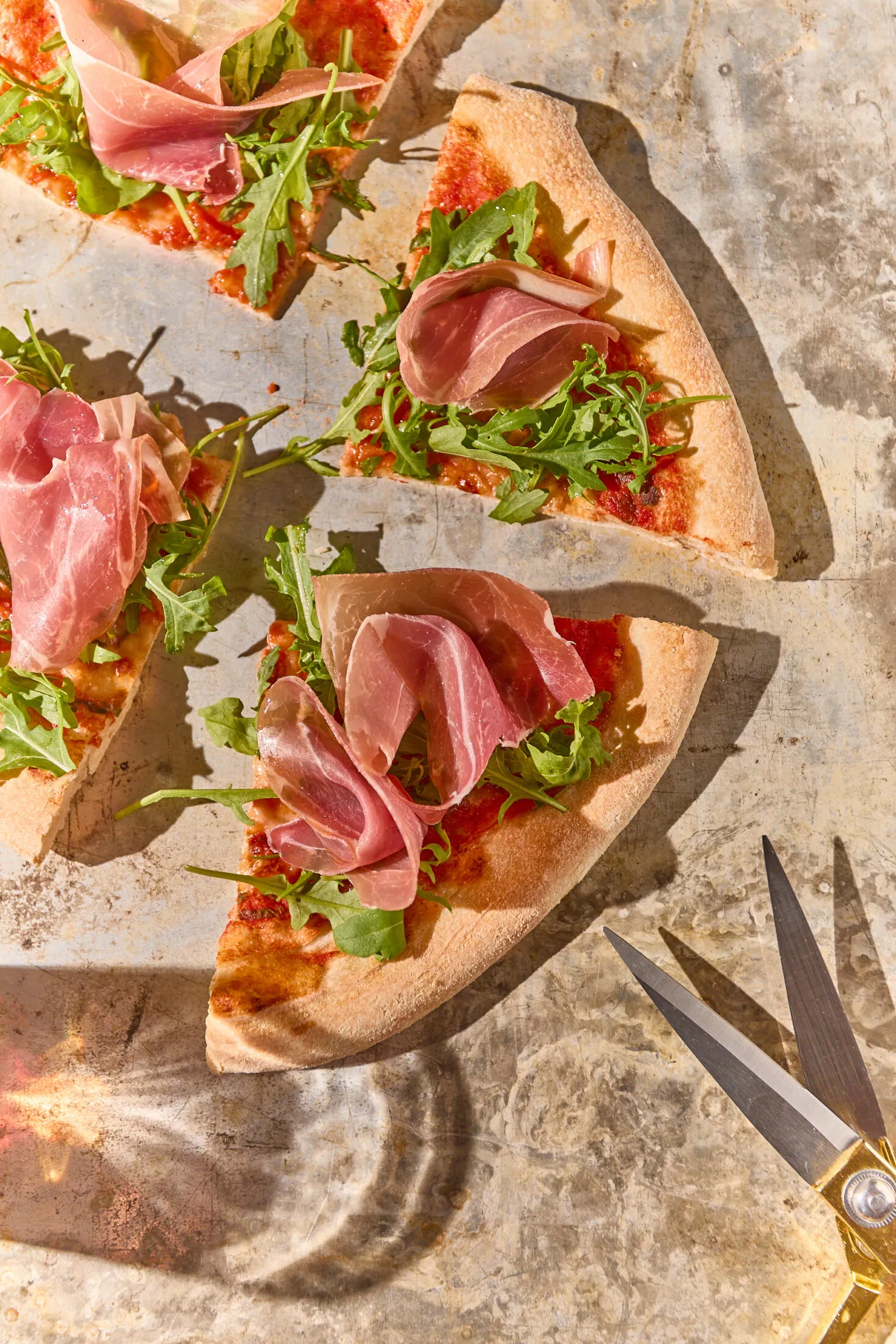 prosciutto-pizza-scaled