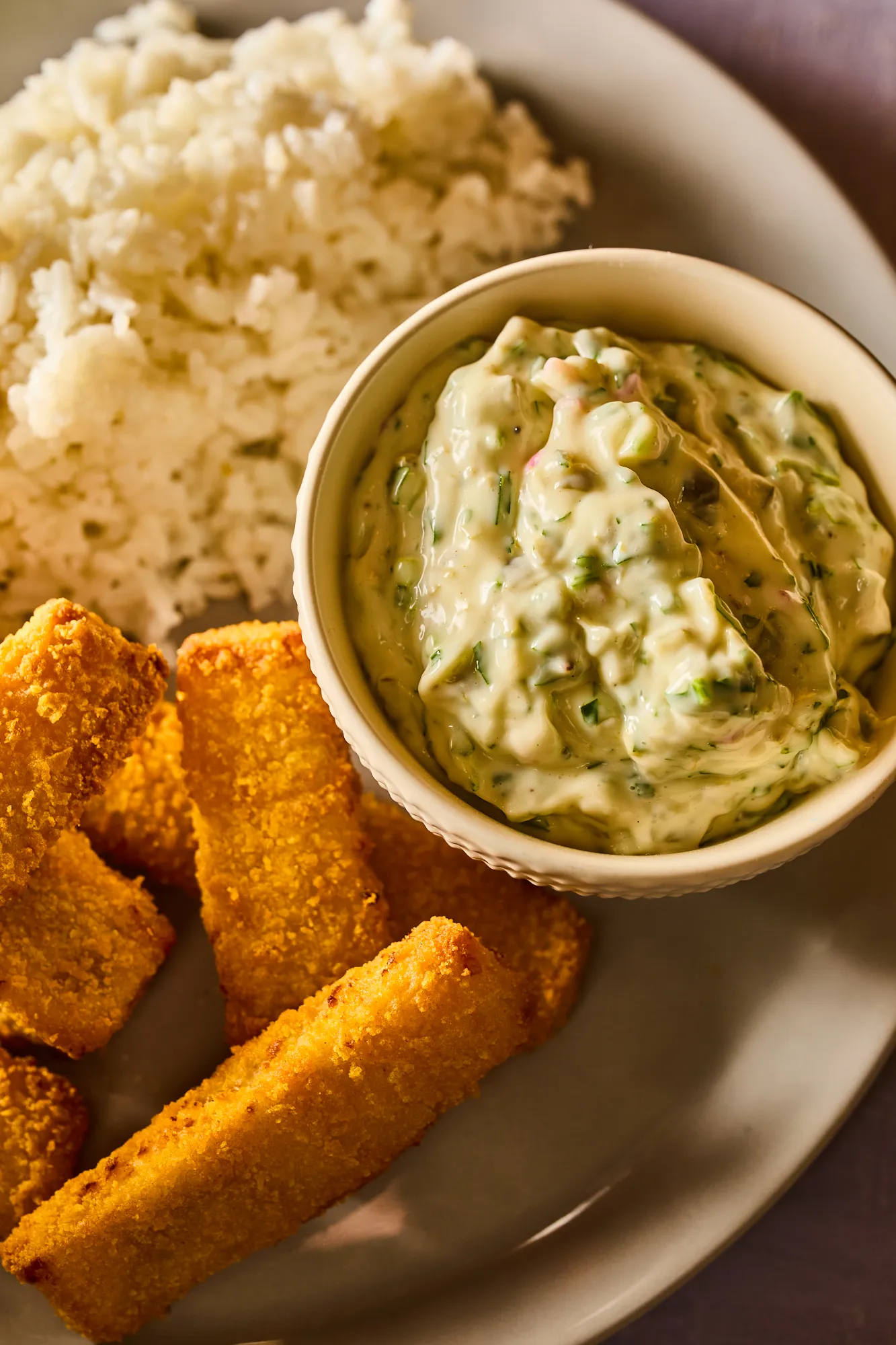 Remoulade vagy más néven remulád mártás halrúddal és rizzsel