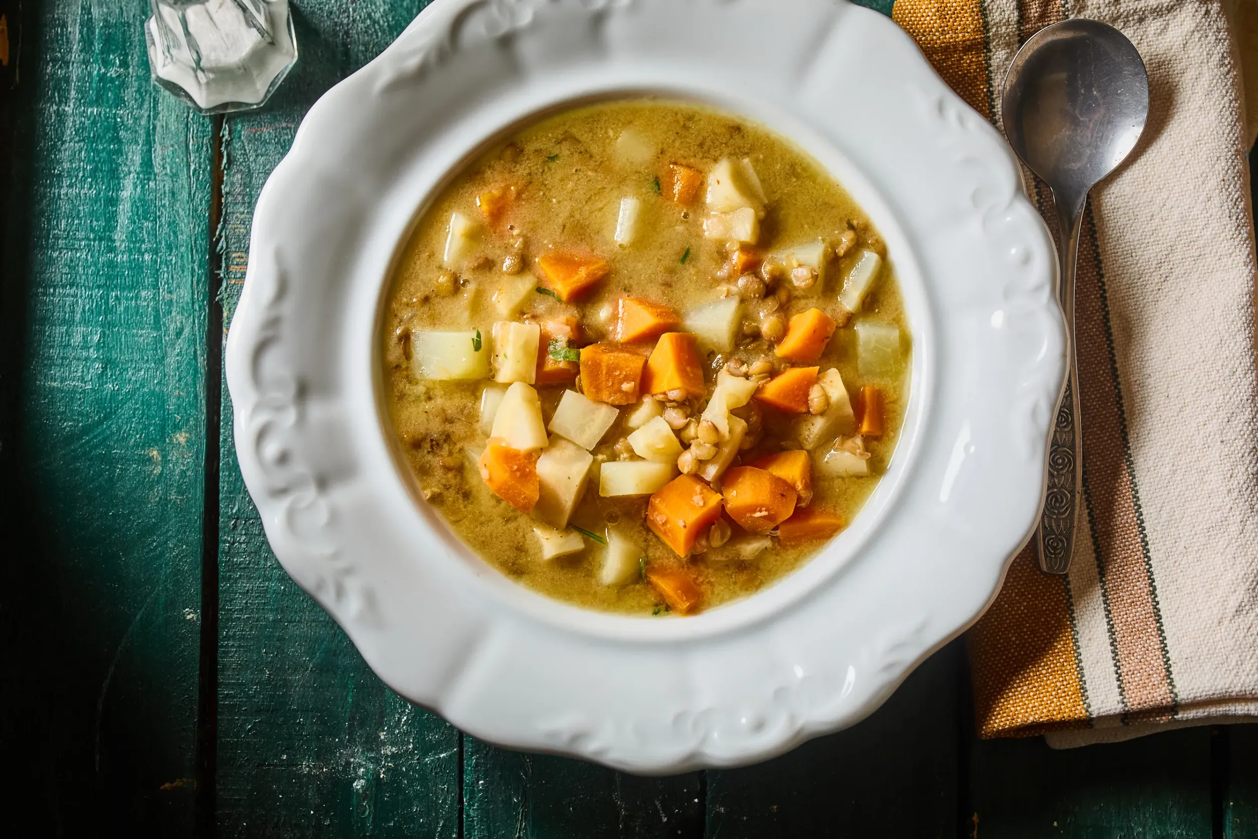 Savanyú lencseleves