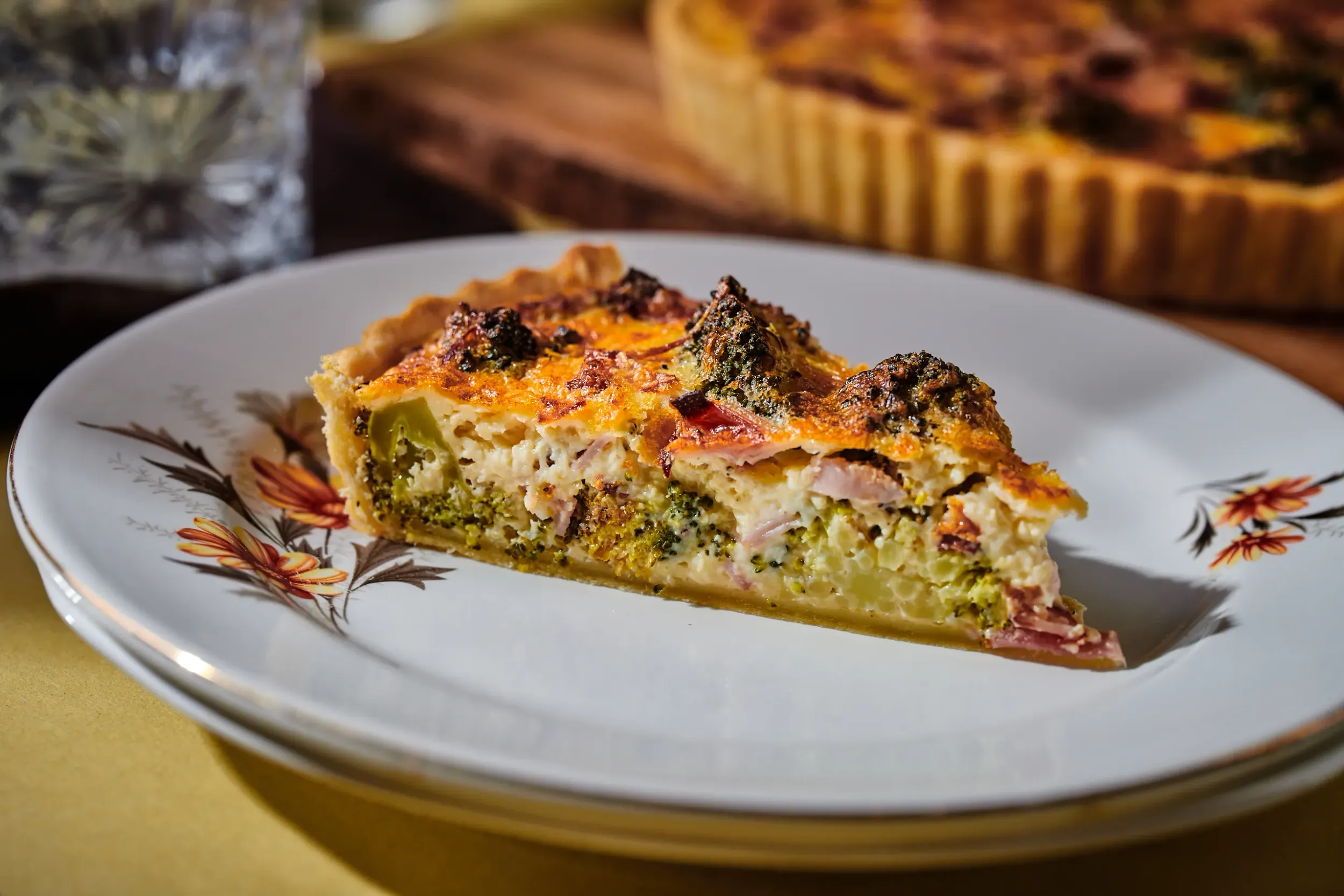 Sonkás-brokkolis quiche