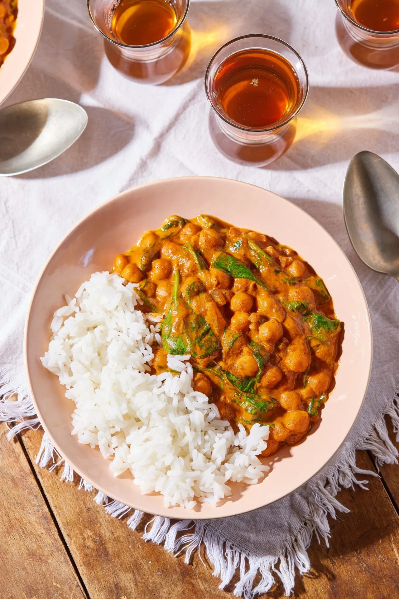 spenótos csicseriborsós tikka massala
