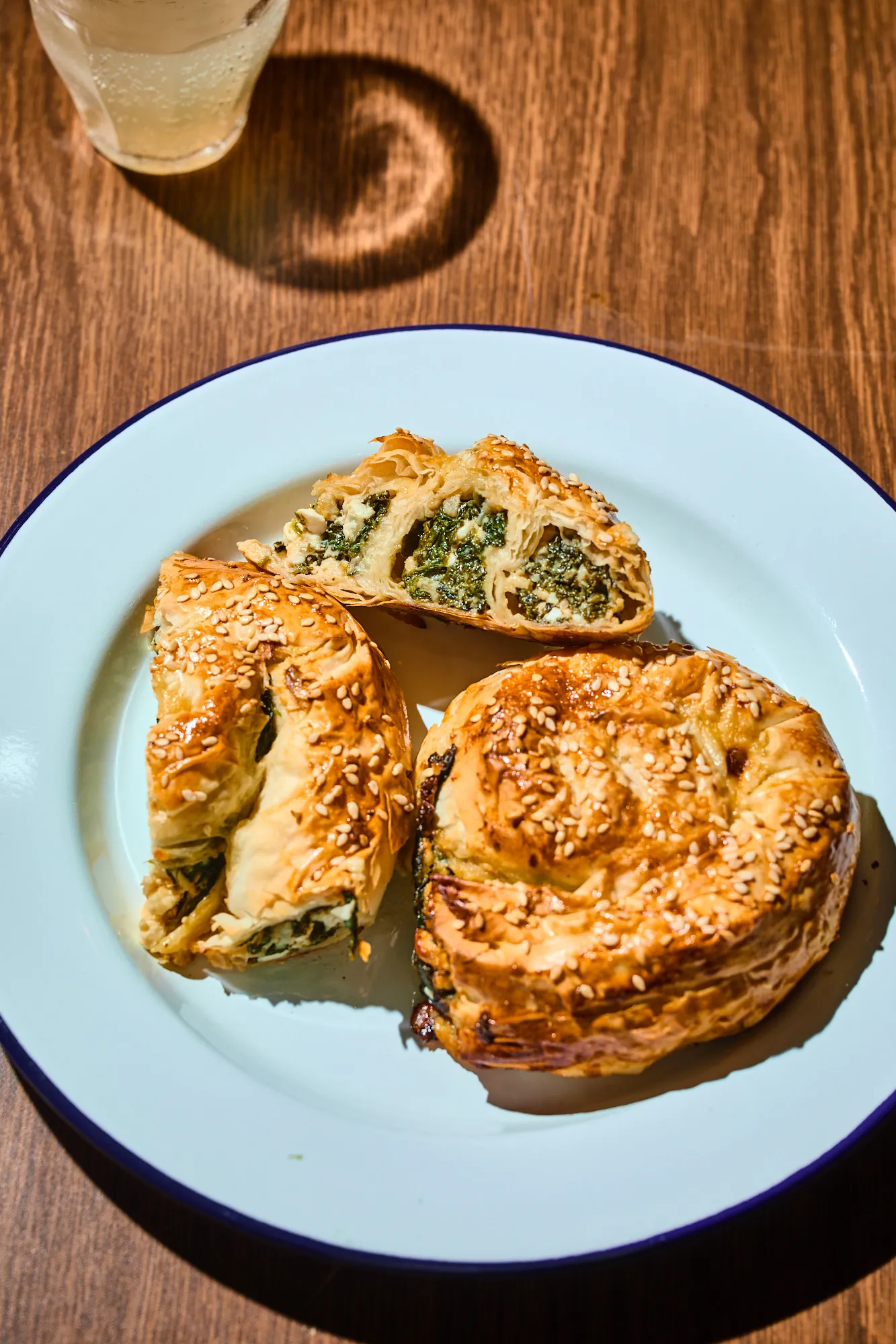 Spenótos-fetás börek