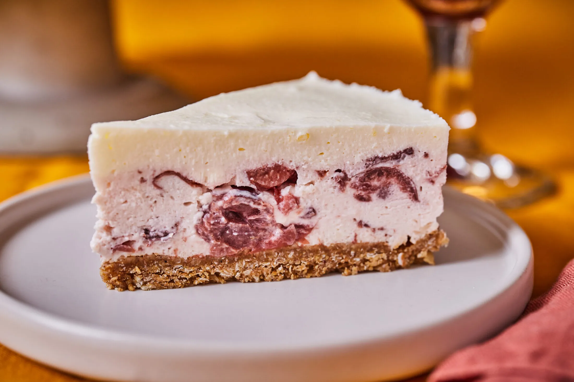 sutes-nelkuli-meggyes-sajttorta (2)
