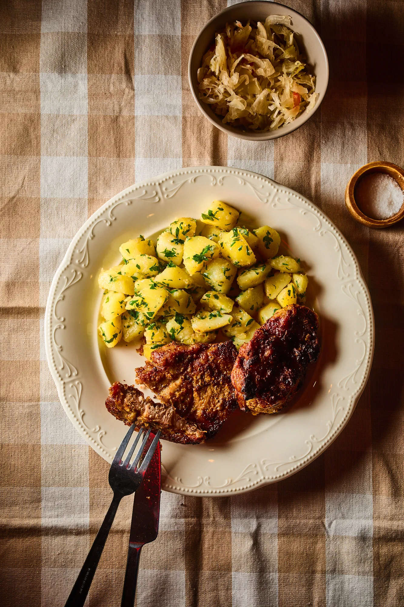 Szaftos tarja air fryerben sütve petrezselymes burgonyával