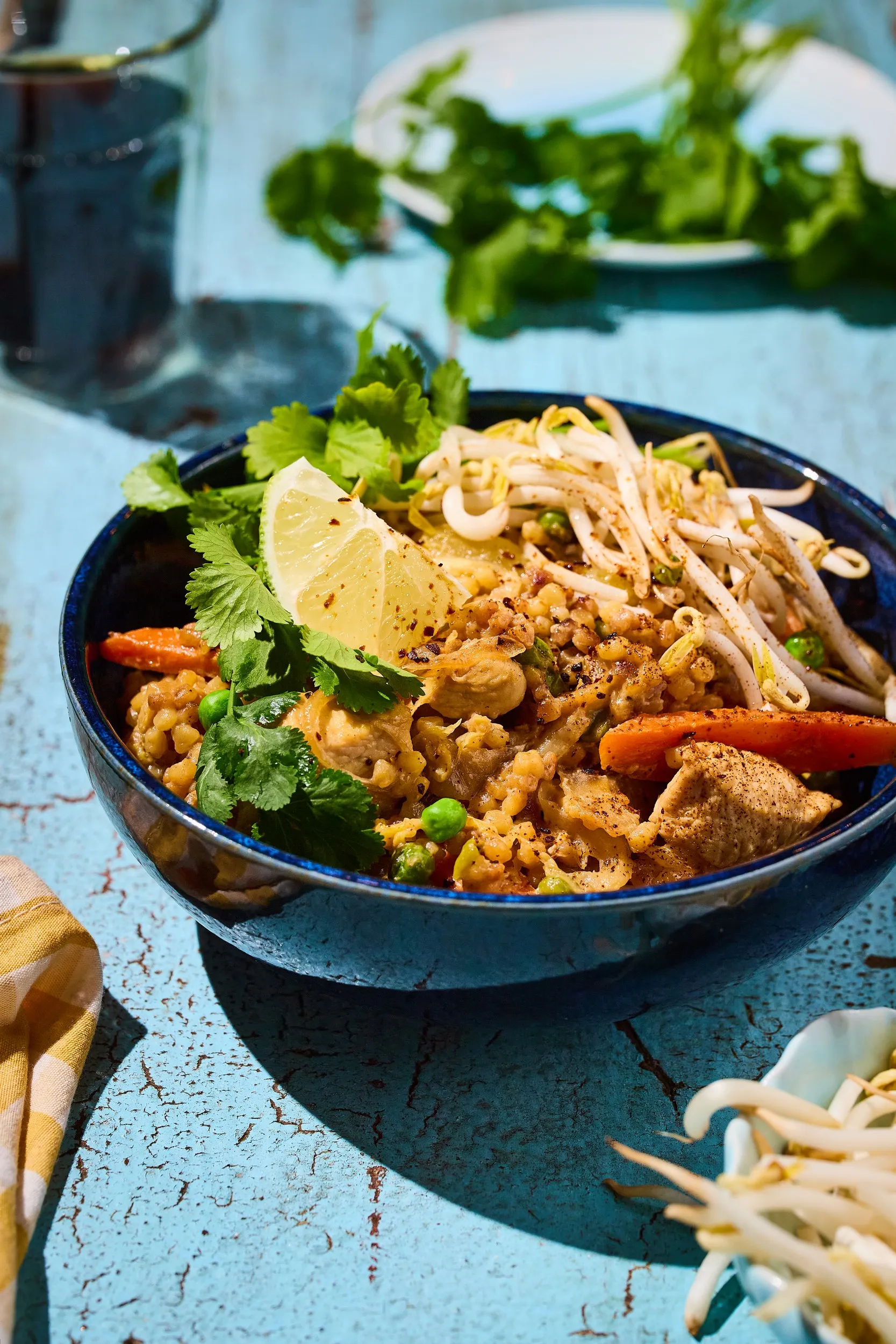 Tarhonyás pad thai