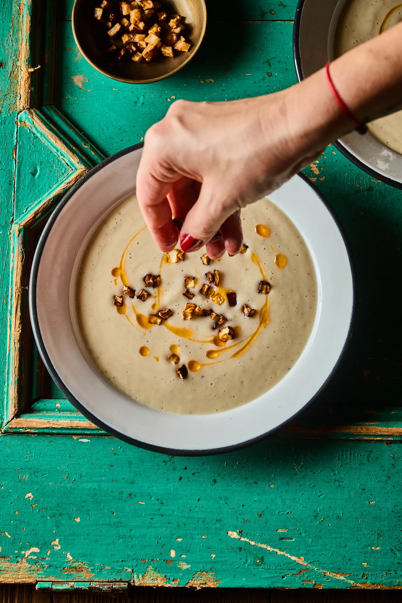 Tejfölös zellerkrémleves chiliolajjal