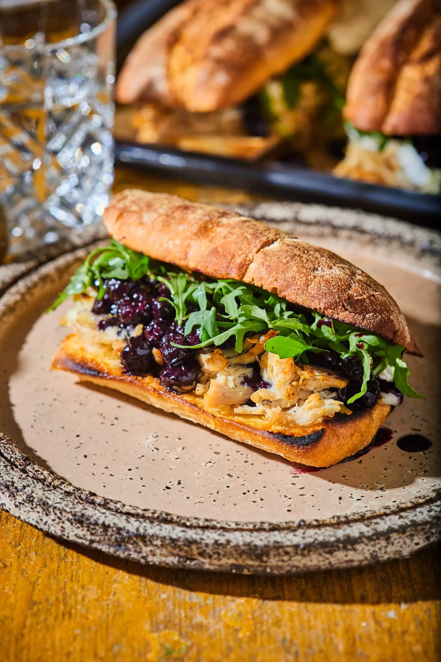 tépett pulykasültes szendvics